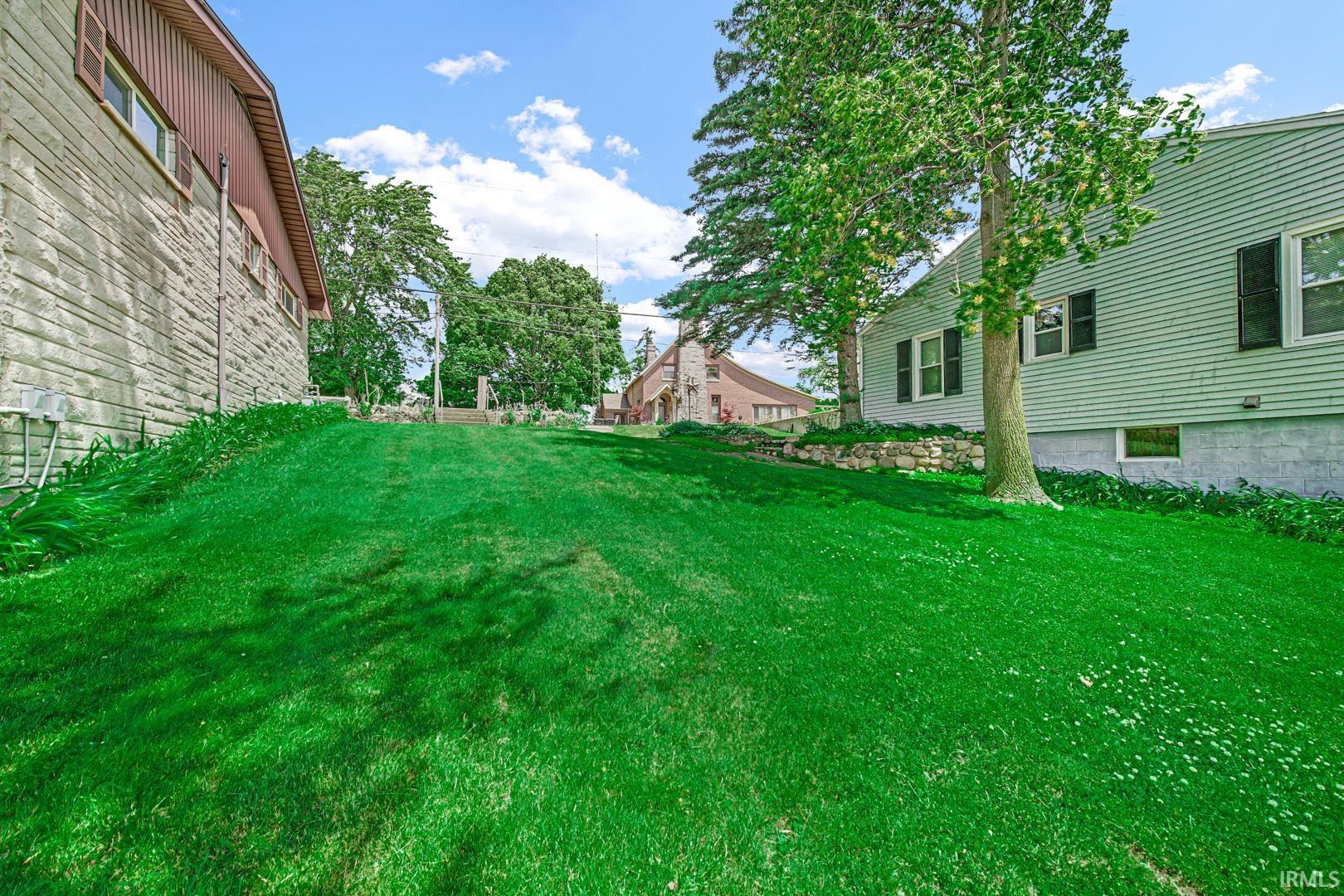 2822 Barrett