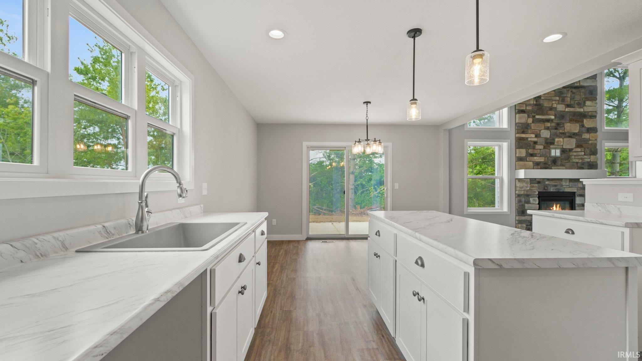 1293 Arthur Heights