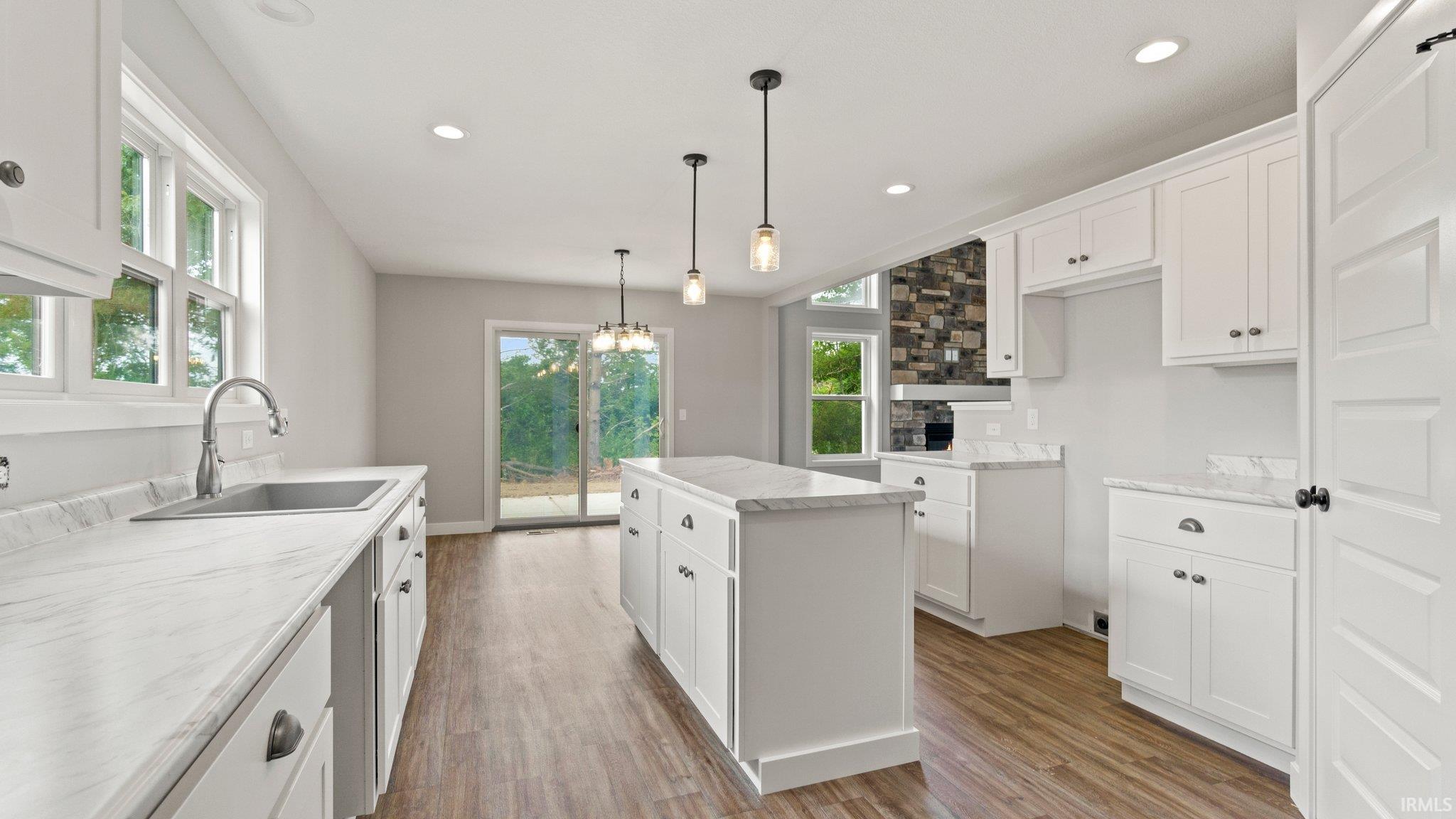 1293 Arthur Heights