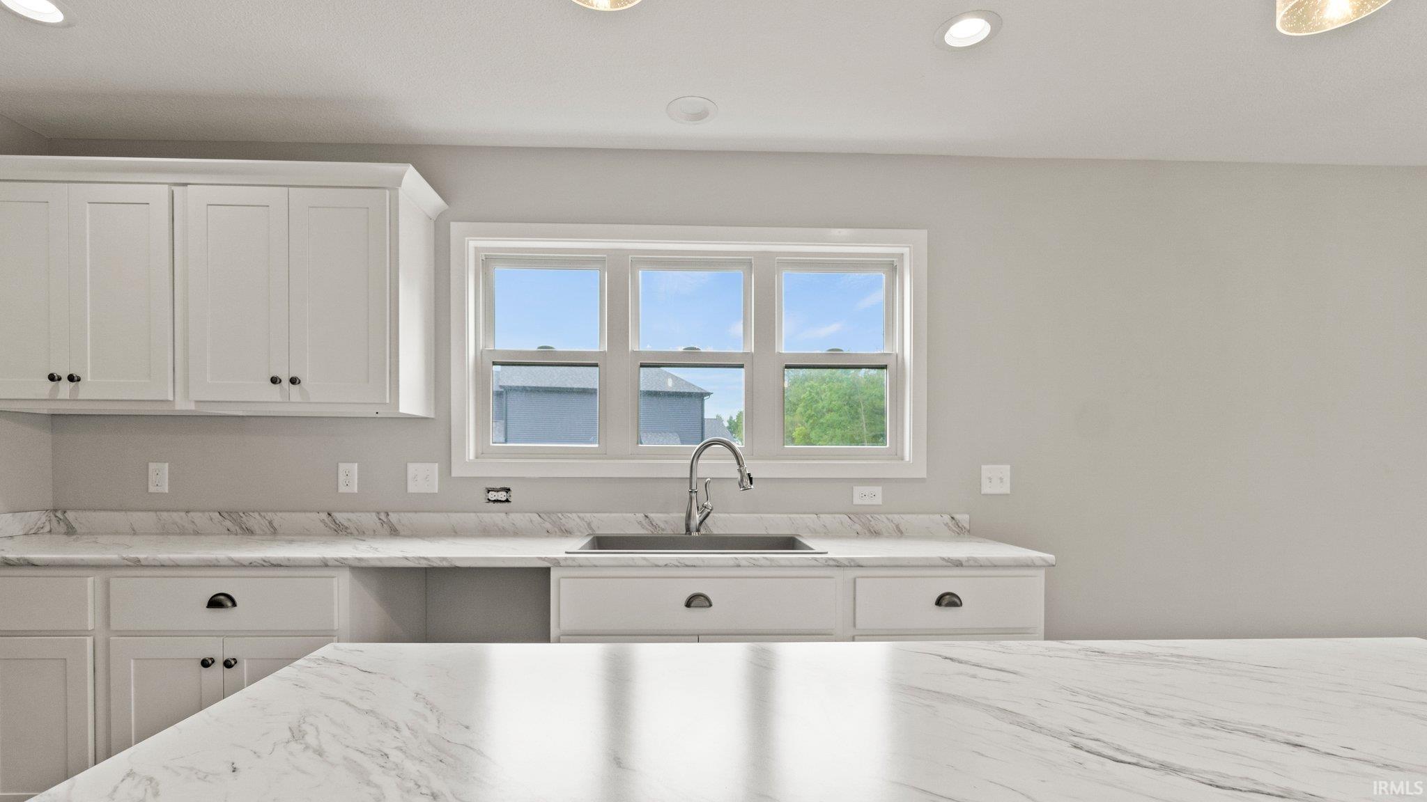 1293 Arthur Heights