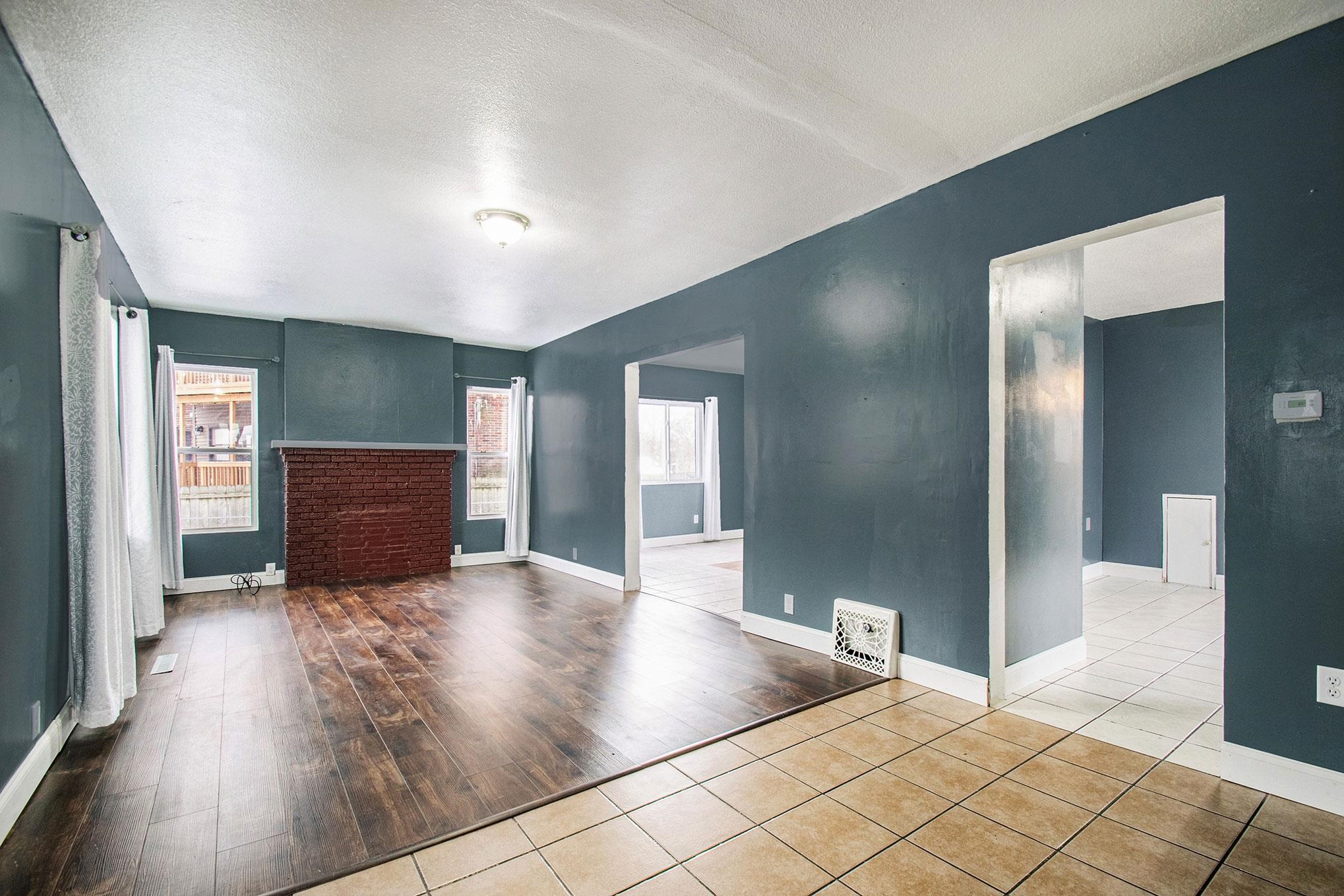 739 Leland