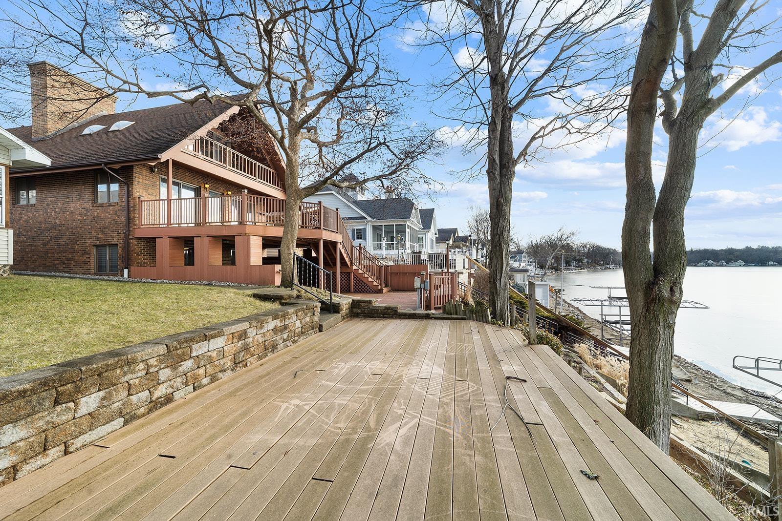 10147 Pretty Lake