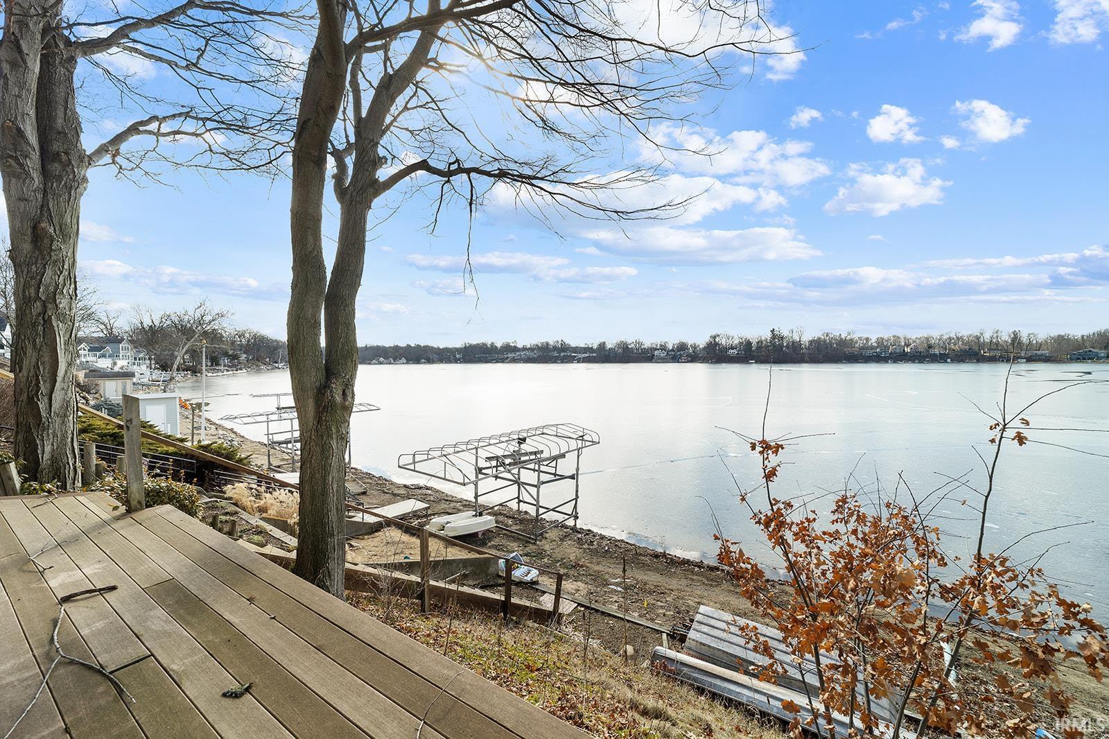 10147 Pretty Lake