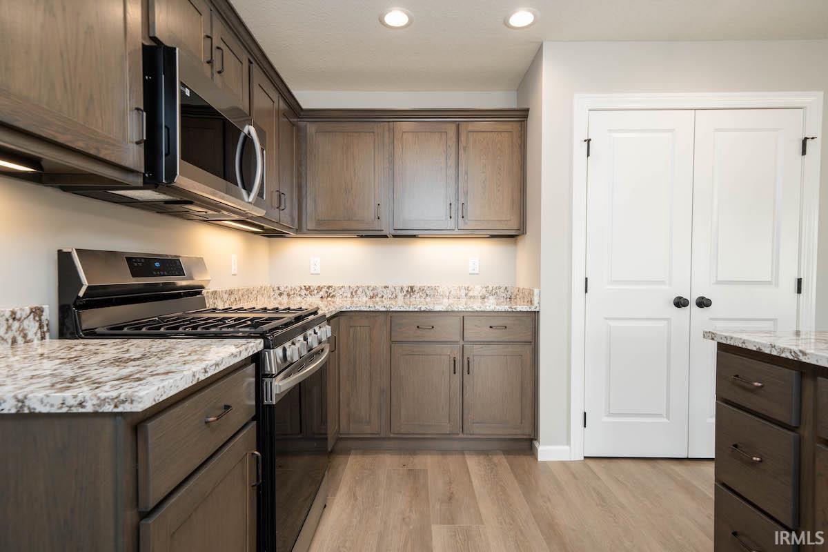 13206 Fringe Tree