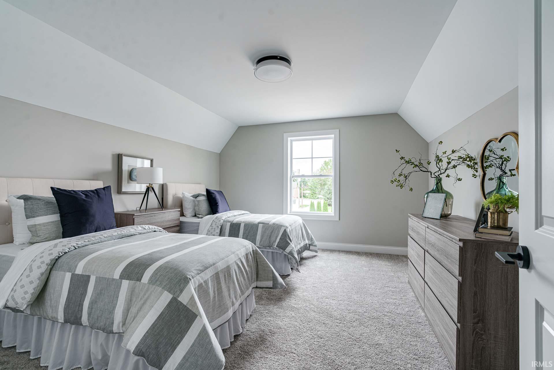 1227 Echoes, Apt Lot 9