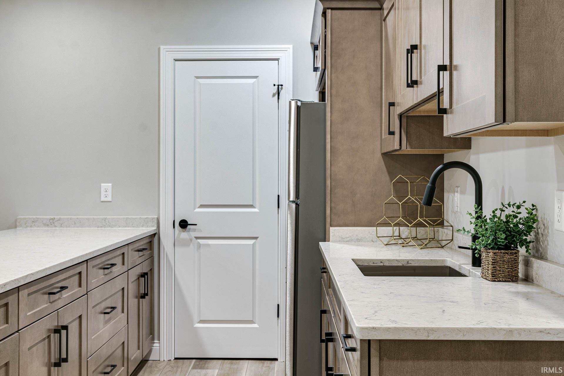 1227 Echoes, Apt Lot 9