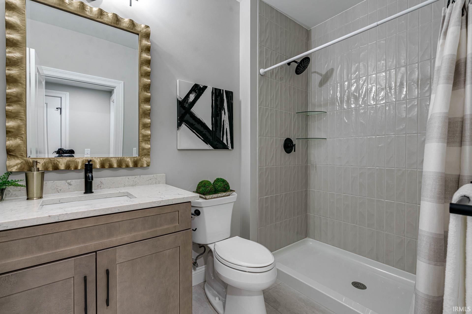 1227 Echoes, Apt Lot 9
