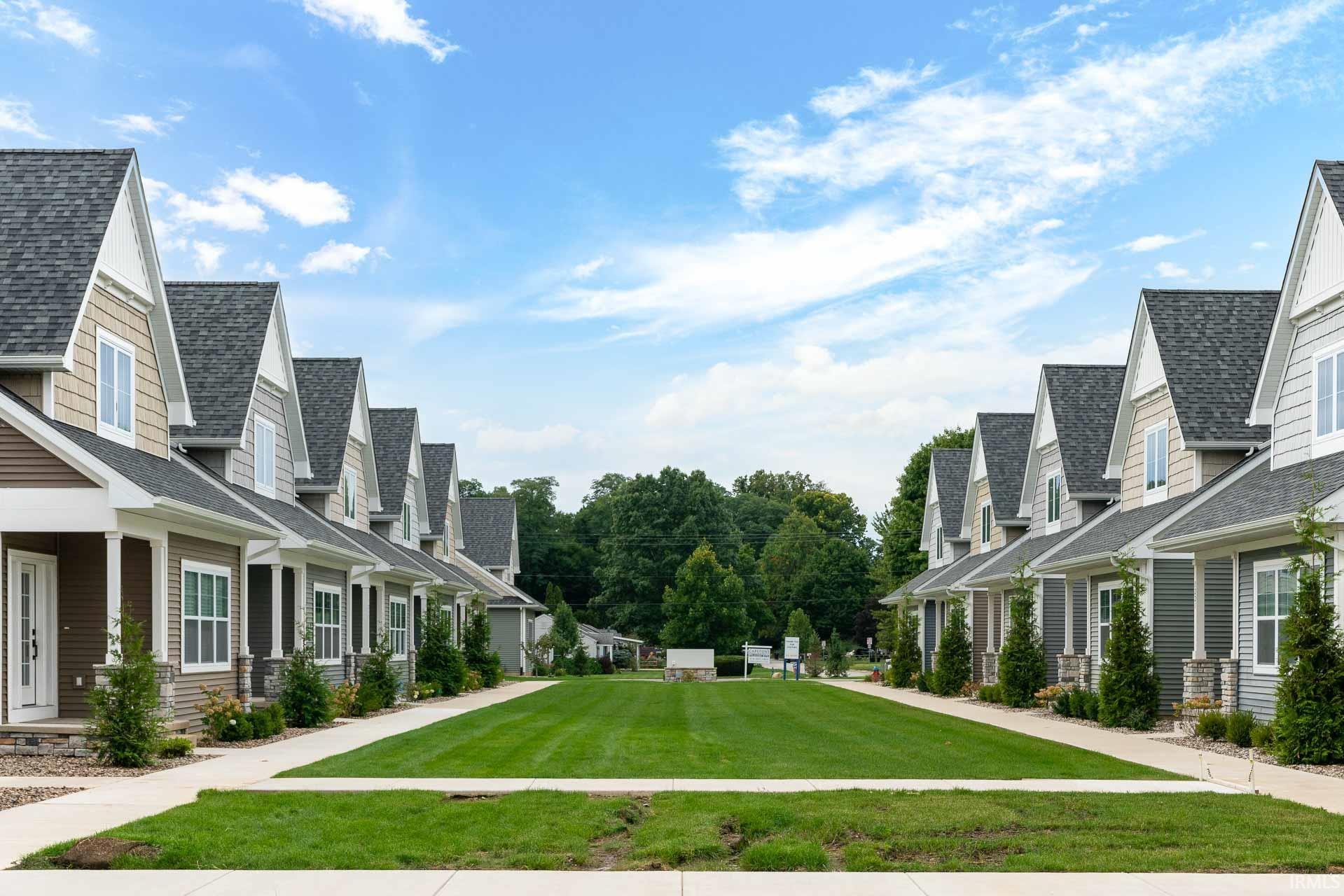 1227 Echoes, Apt Lot 9
