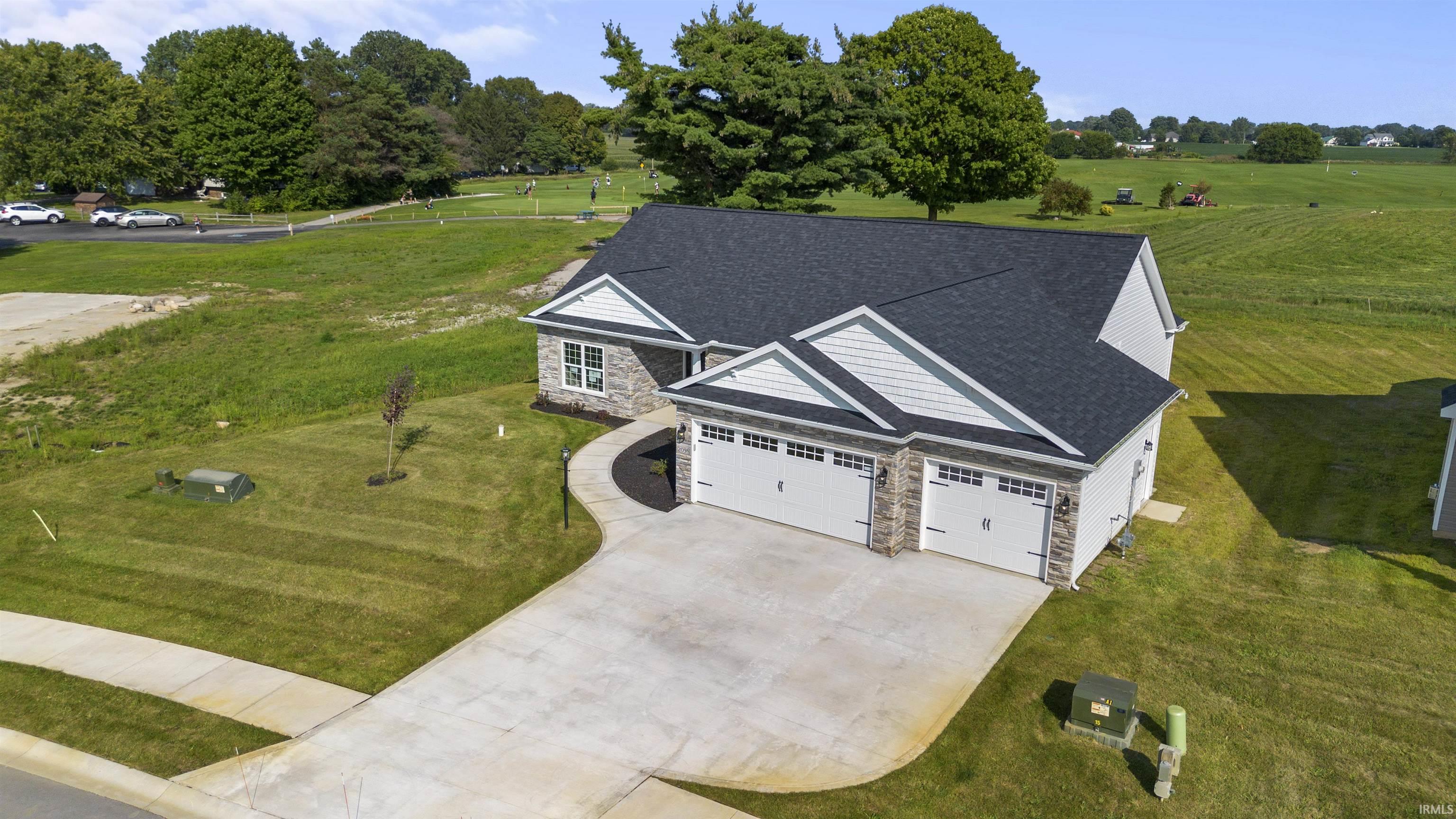 2098 Raccoon Run