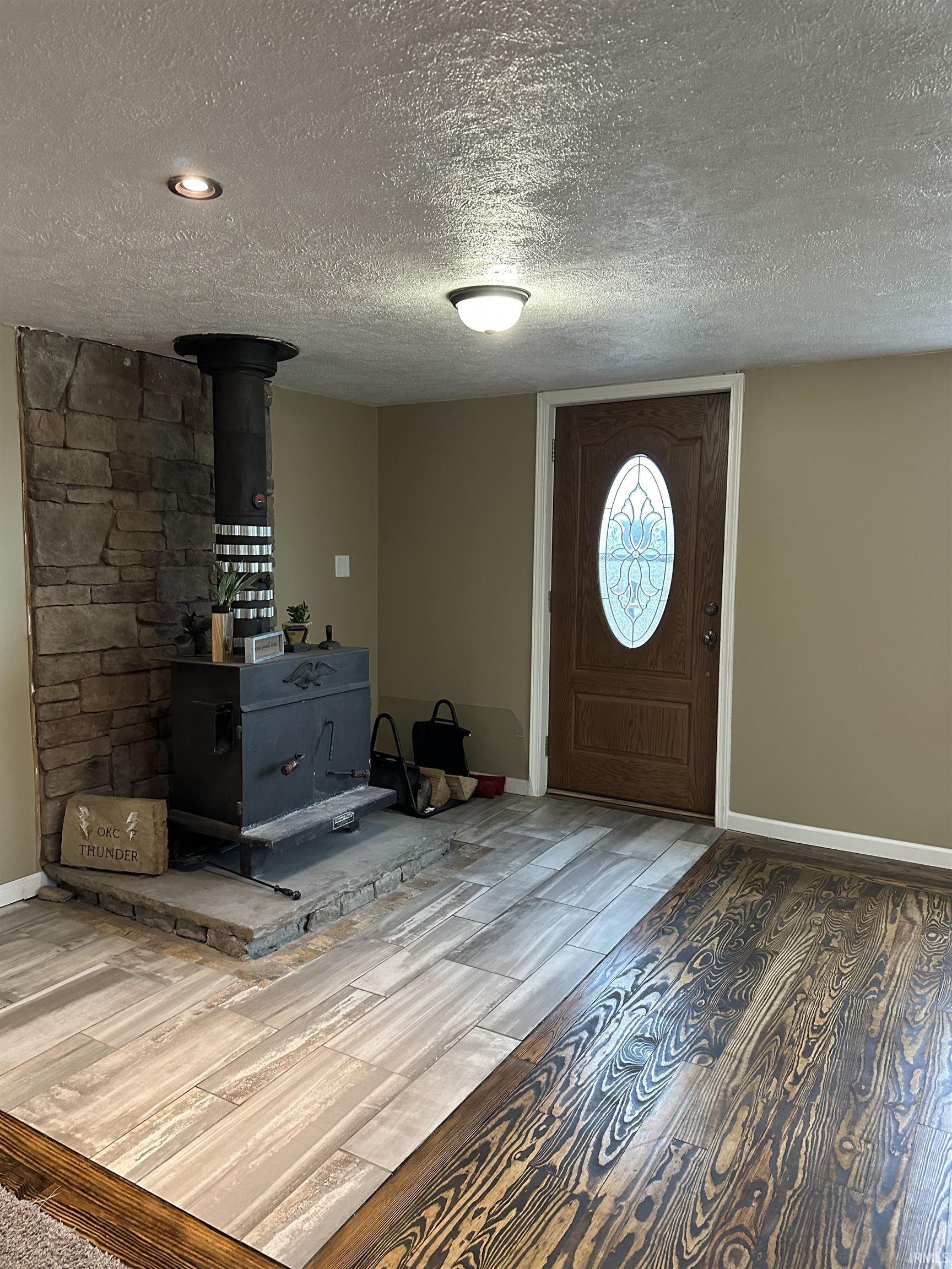 15840 Muckshaw