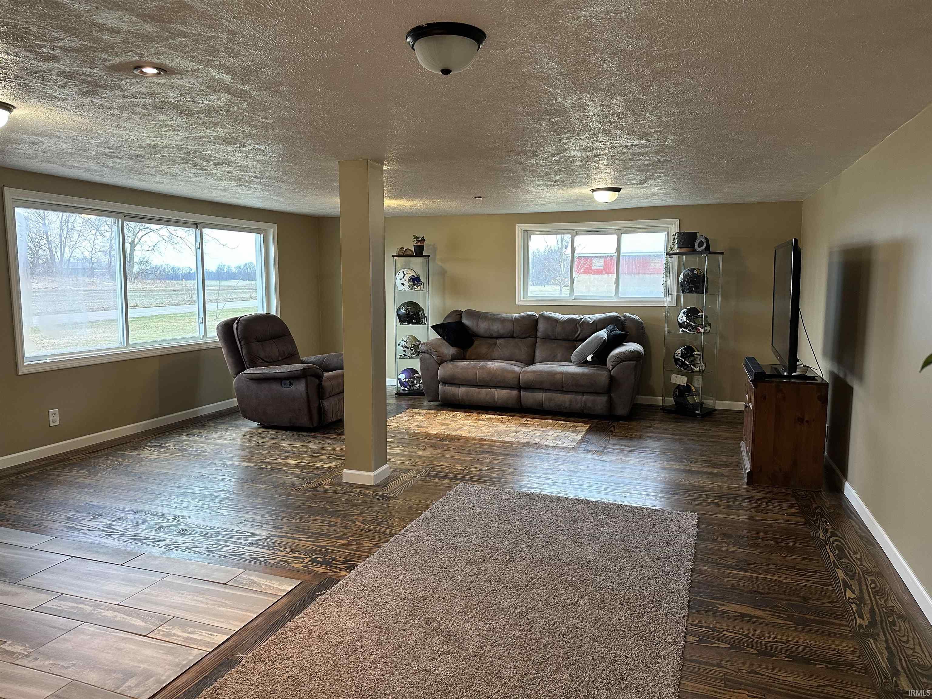 15840 Muckshaw
