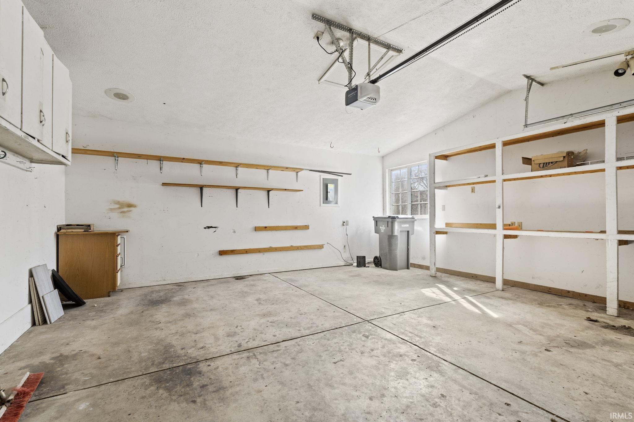 1121 Parkwood