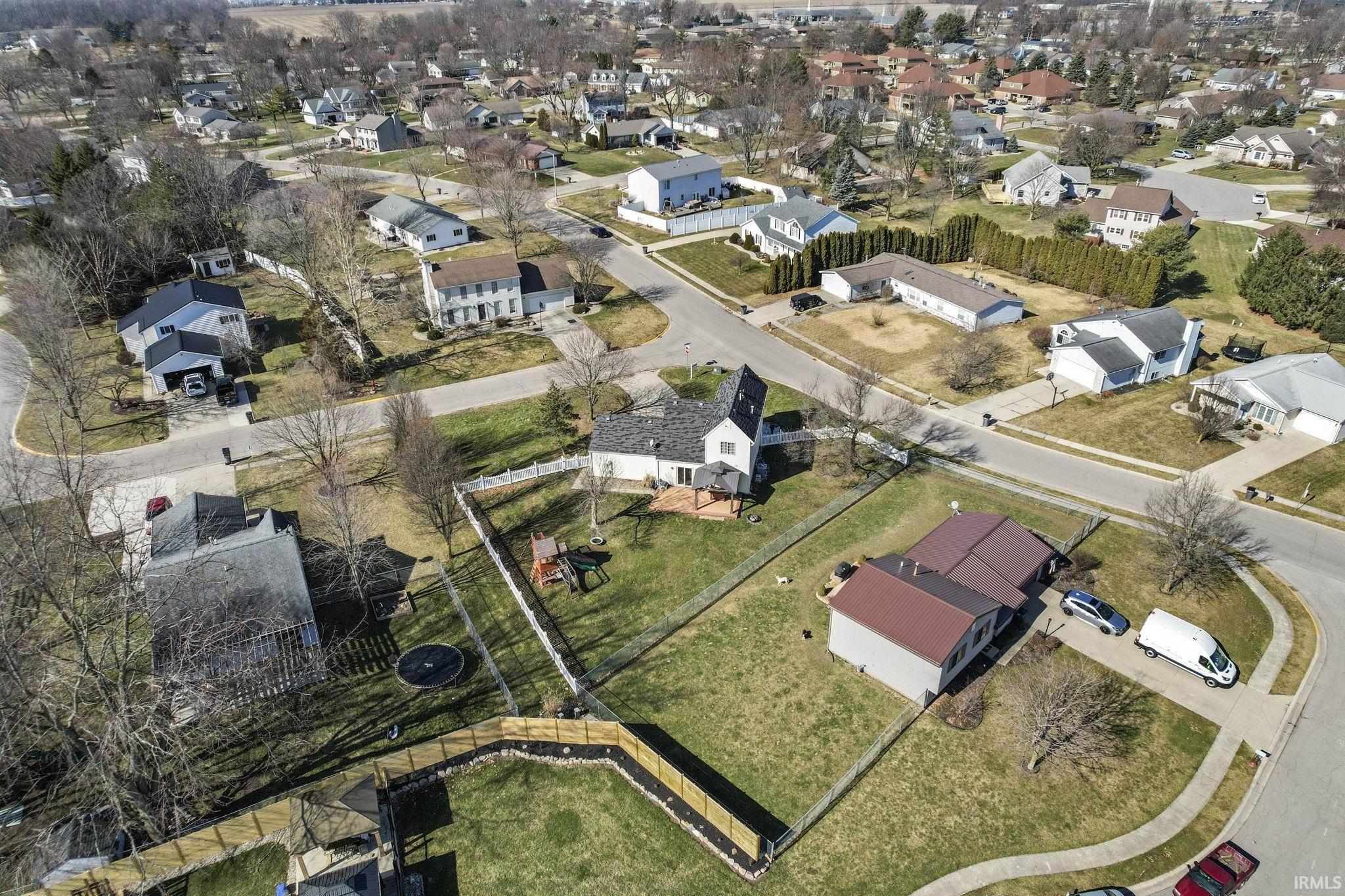 1121 Parkwood