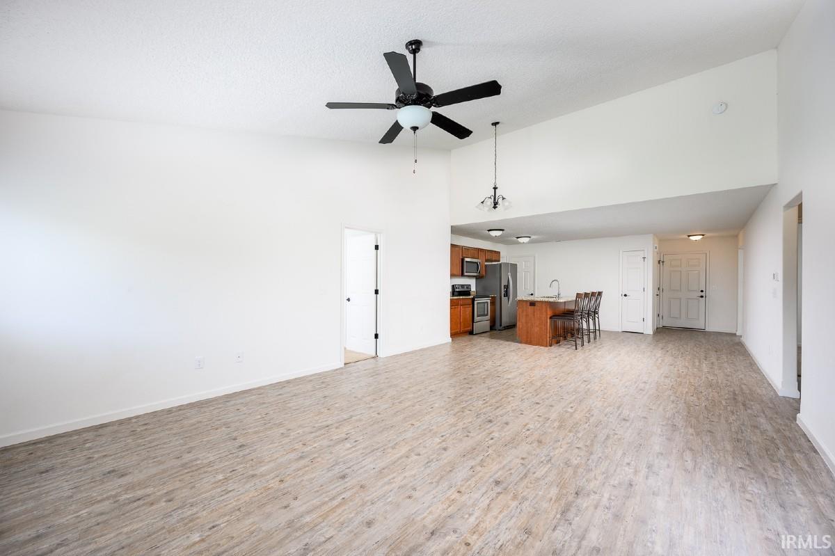 2214 Blue Spring