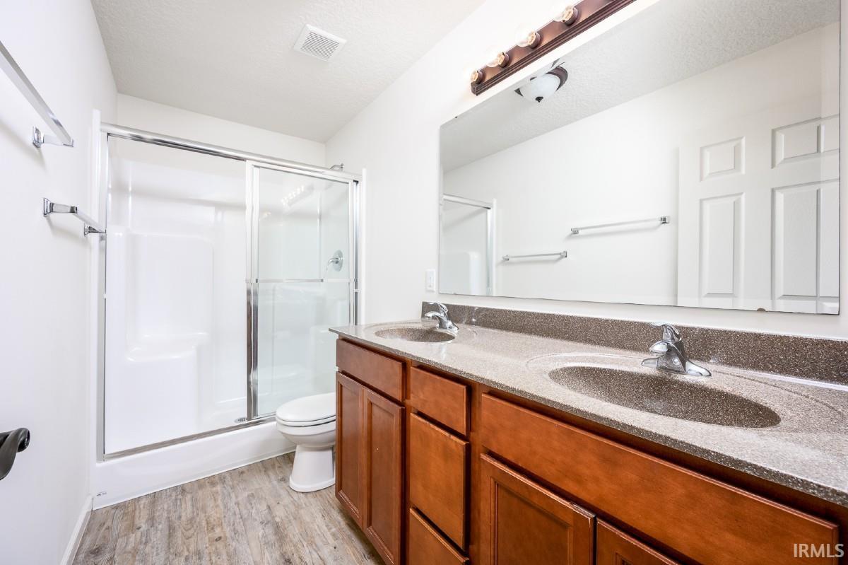 2214 Blue Spring