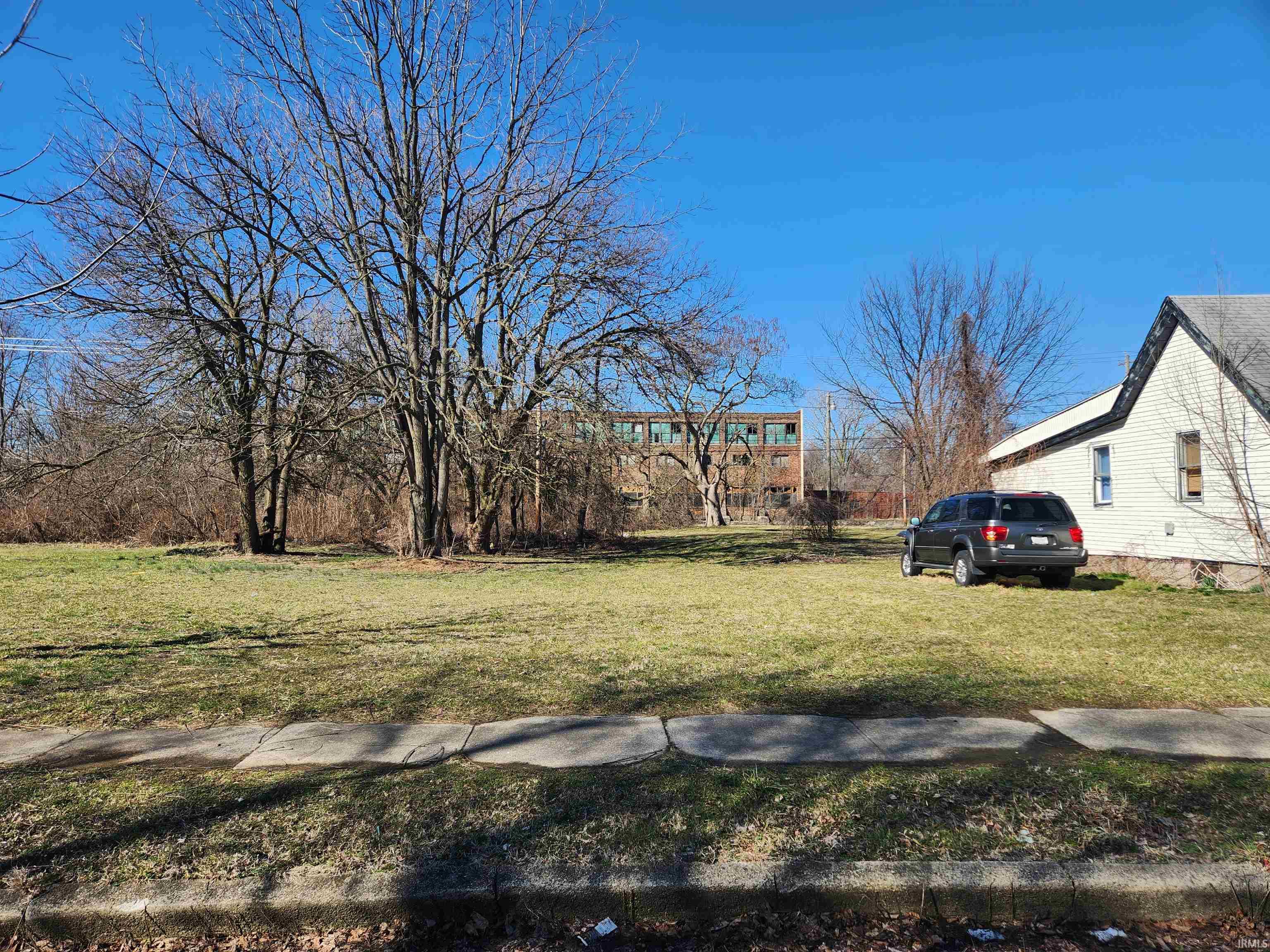 207 Chestnut