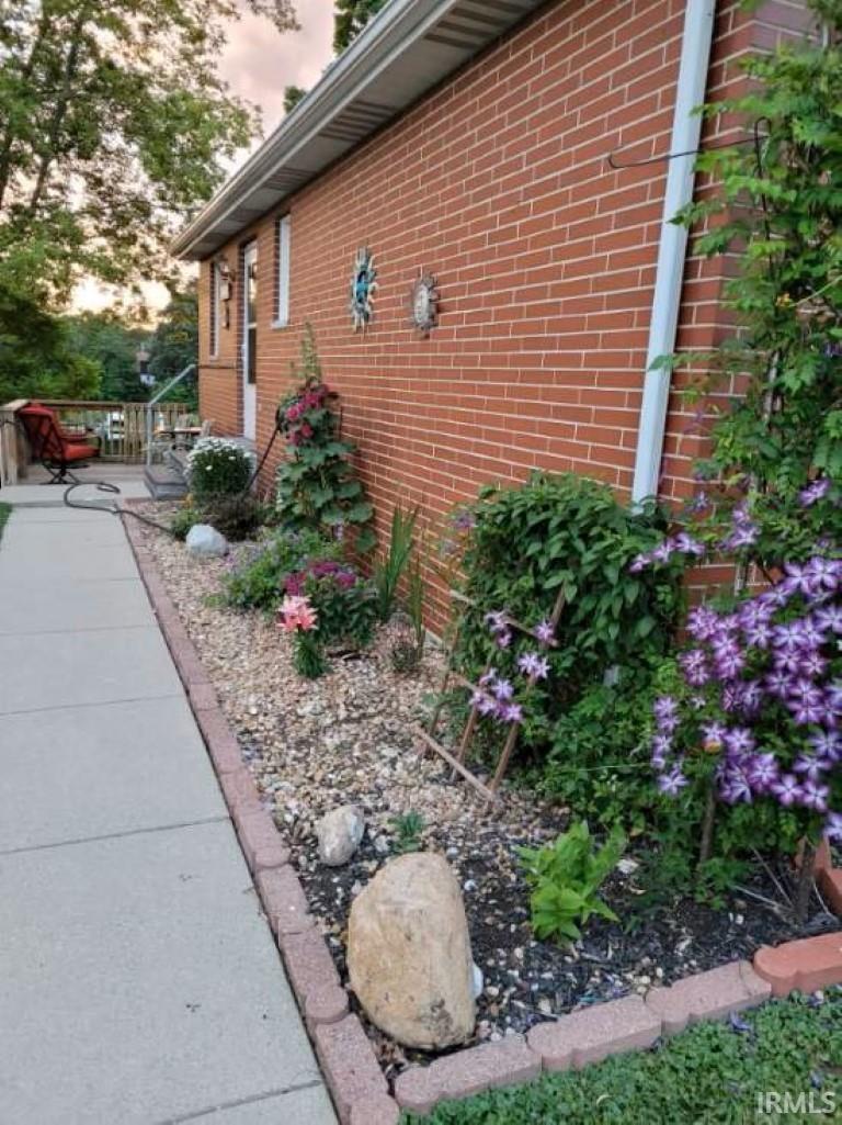 15786 Menominee Dr.