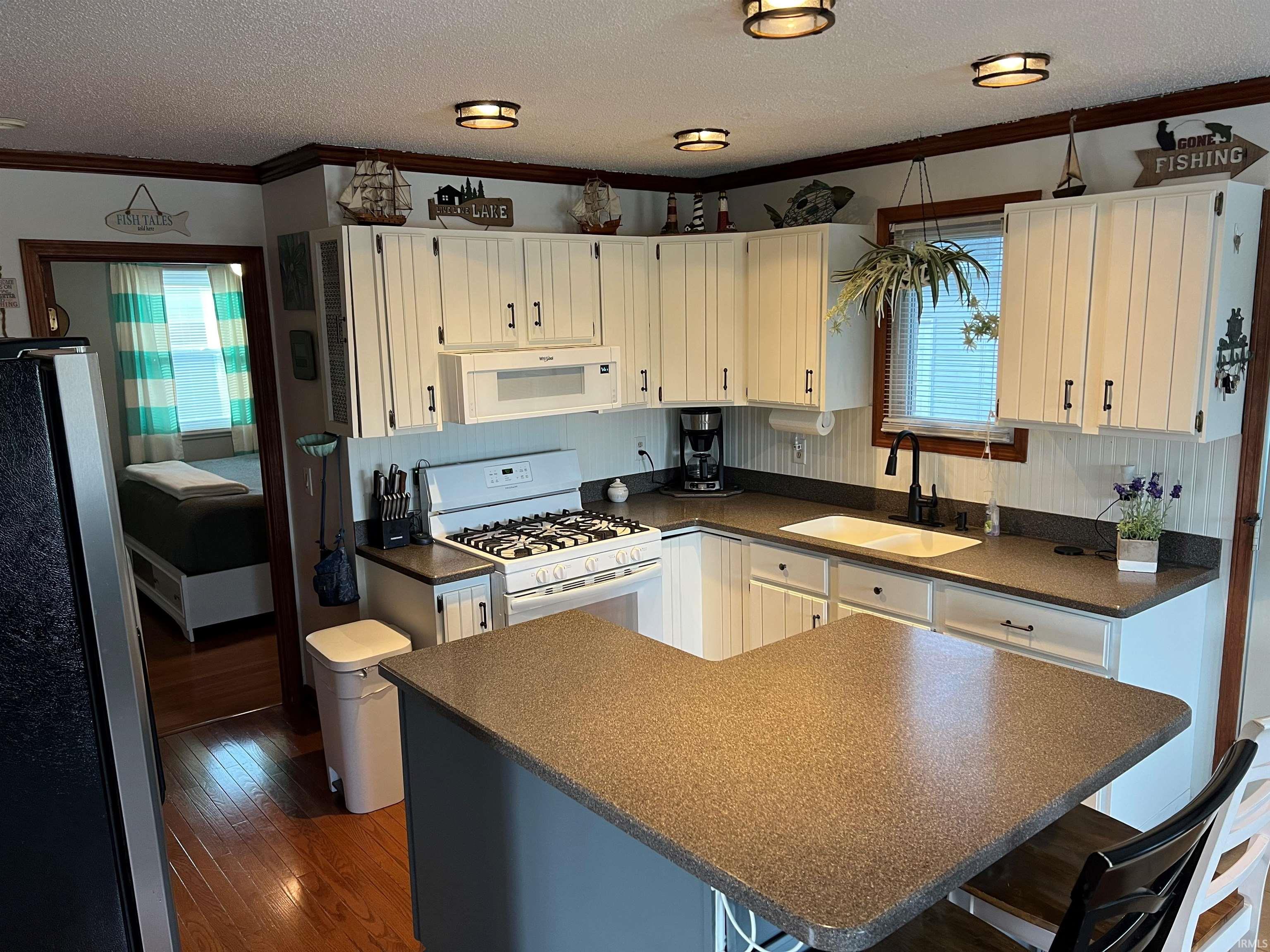 15786 Menominee Dr.