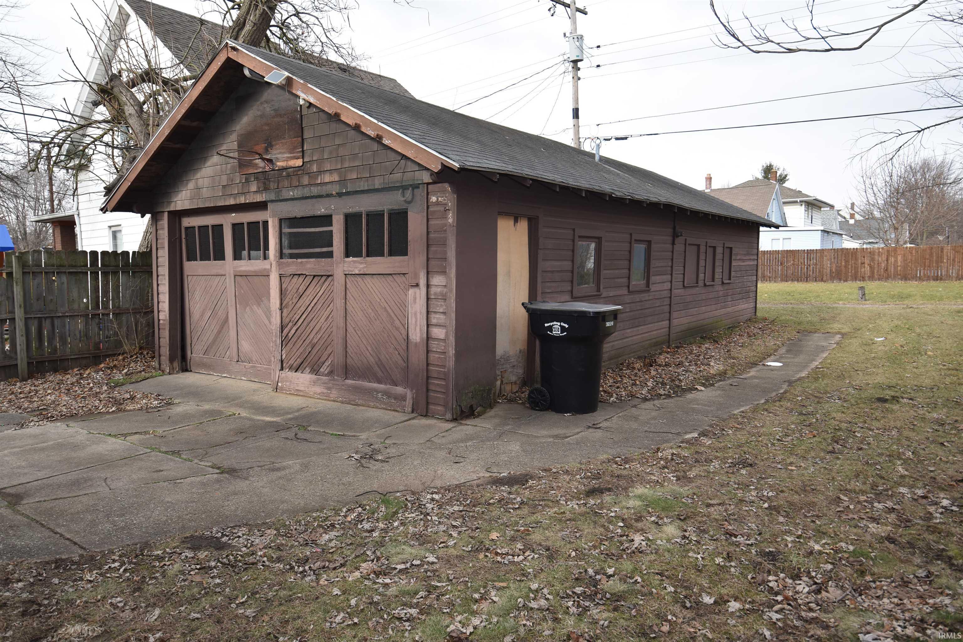 2605 Mishawaka