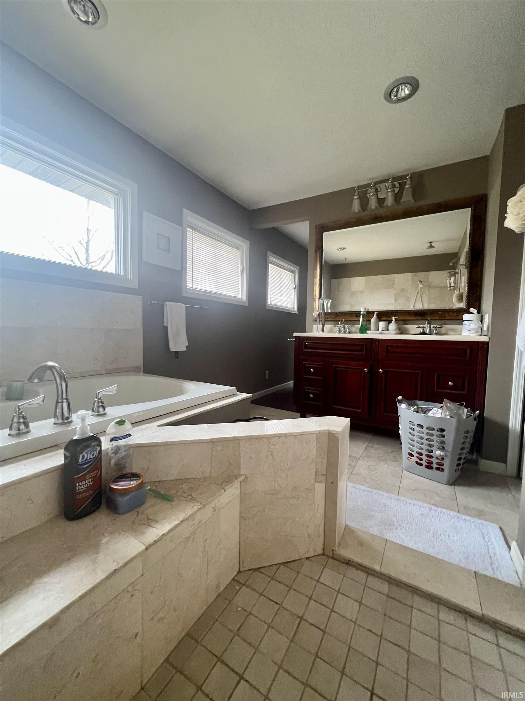 54106 Lyndale