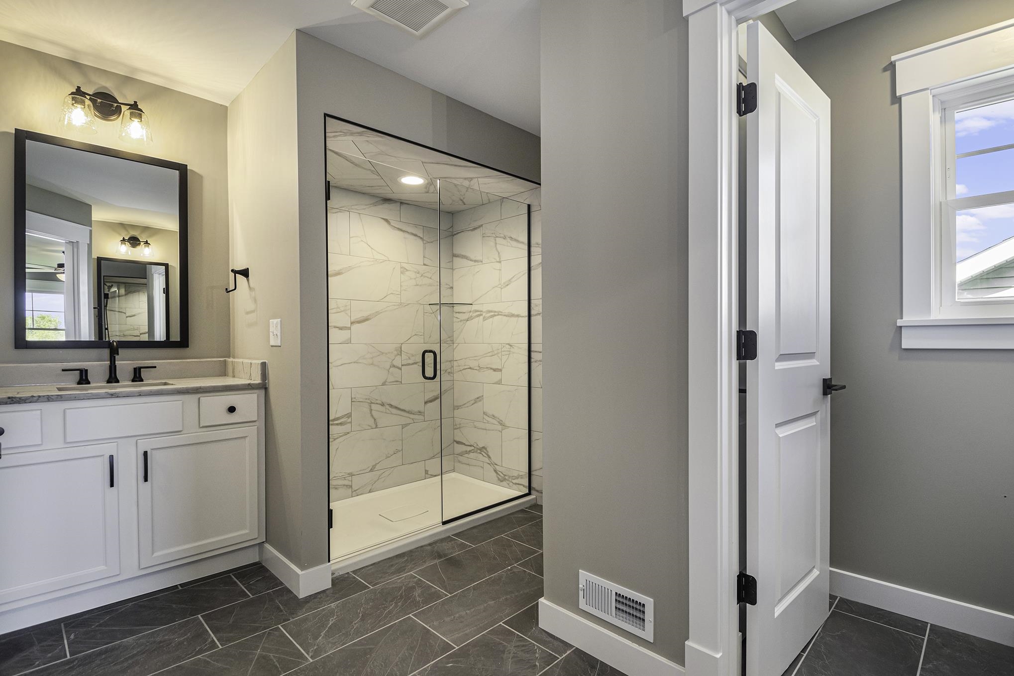 1401 Angelfield