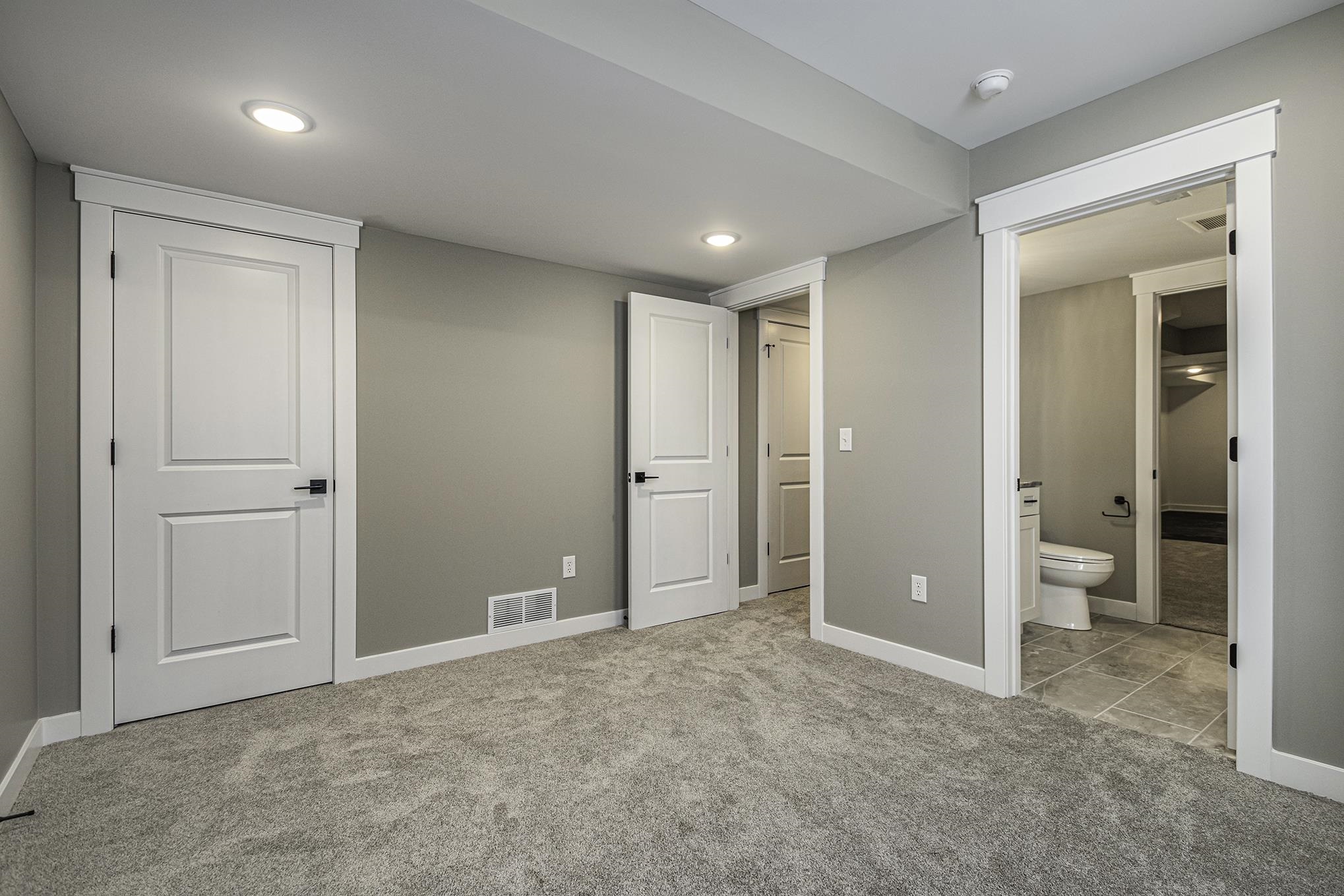 1401 Angelfield