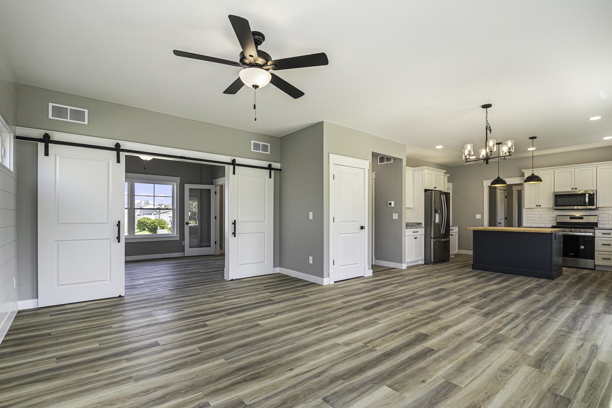 1401 Angelfield