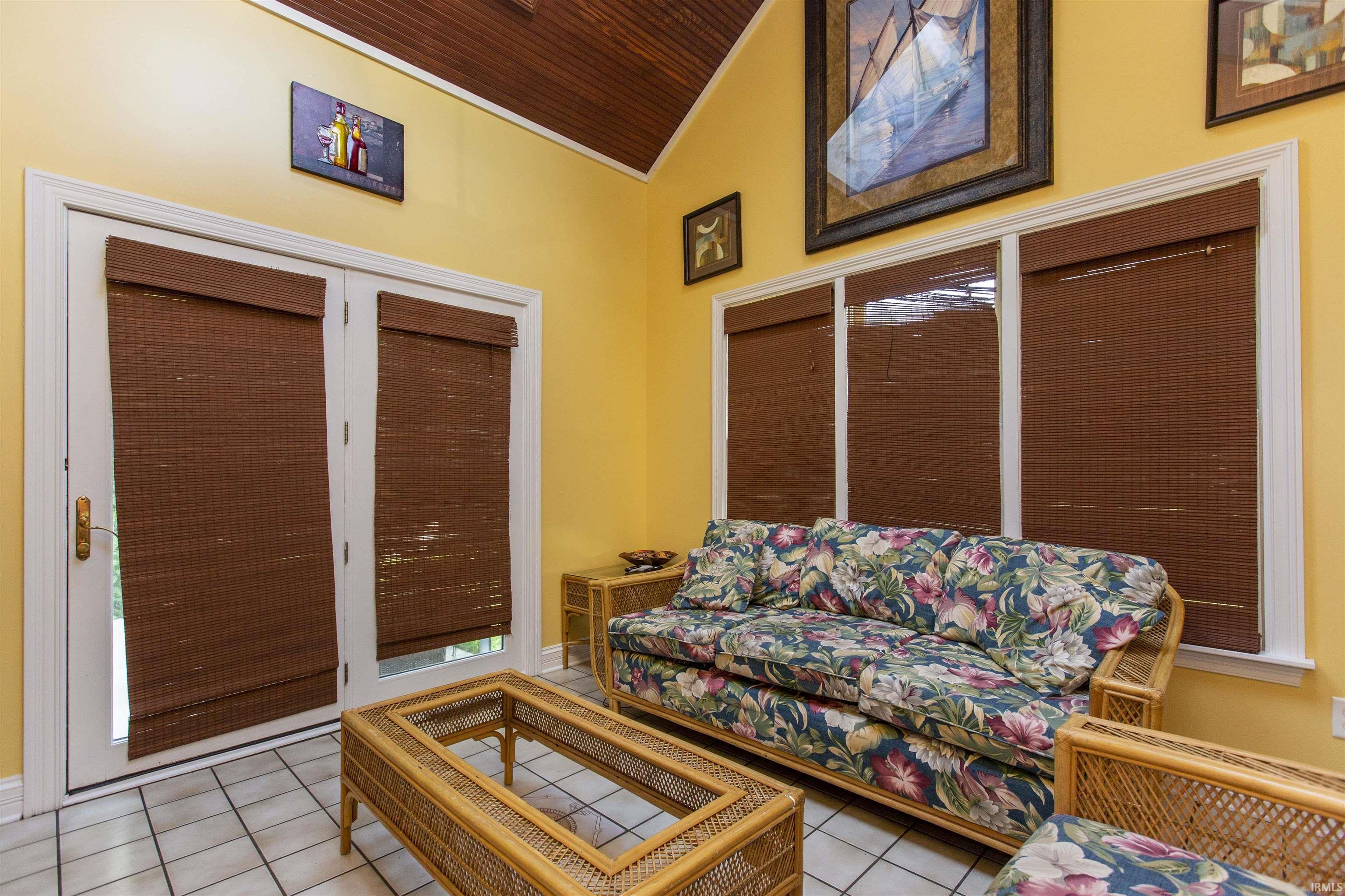 57205 Pine View