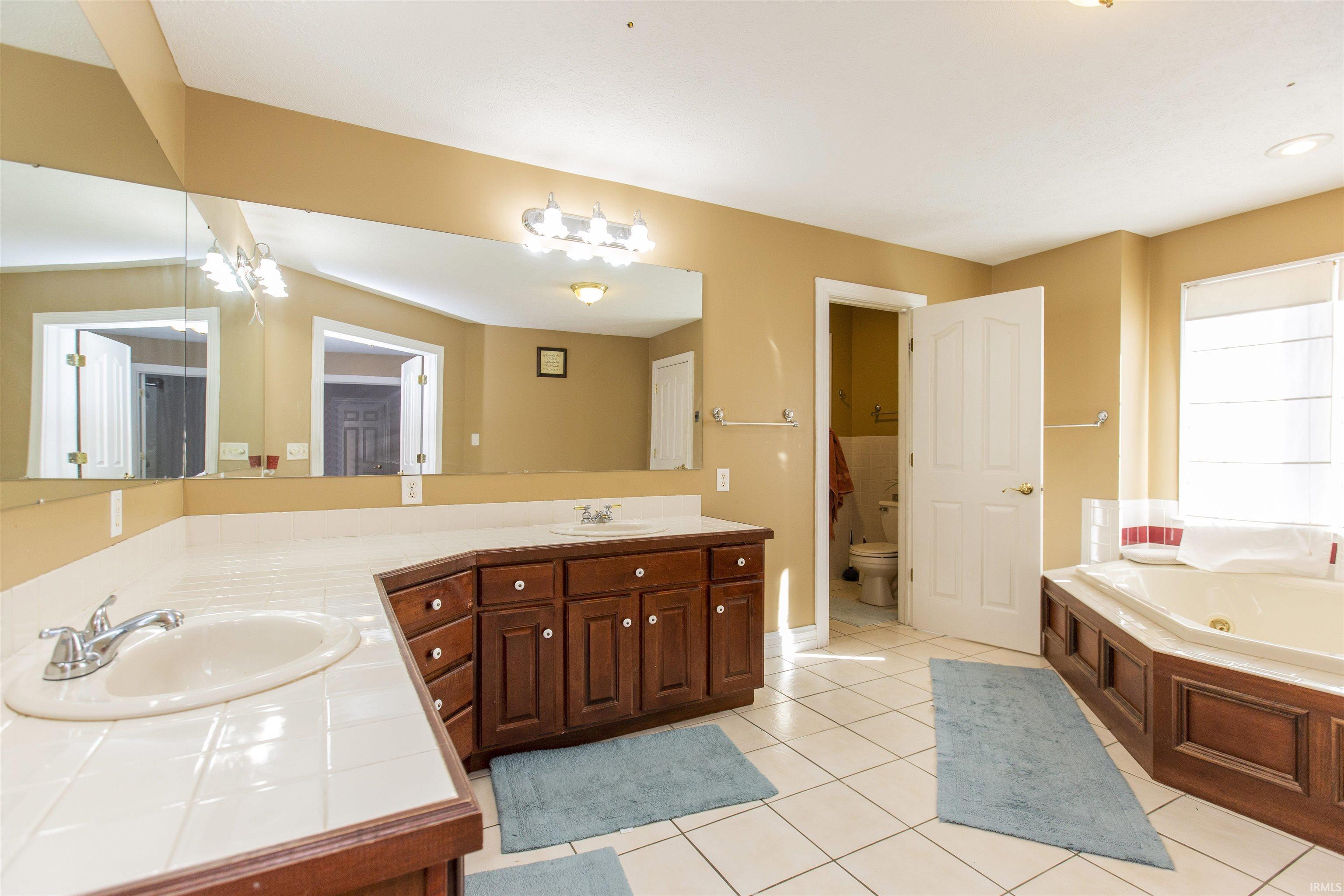 57205 Pine View