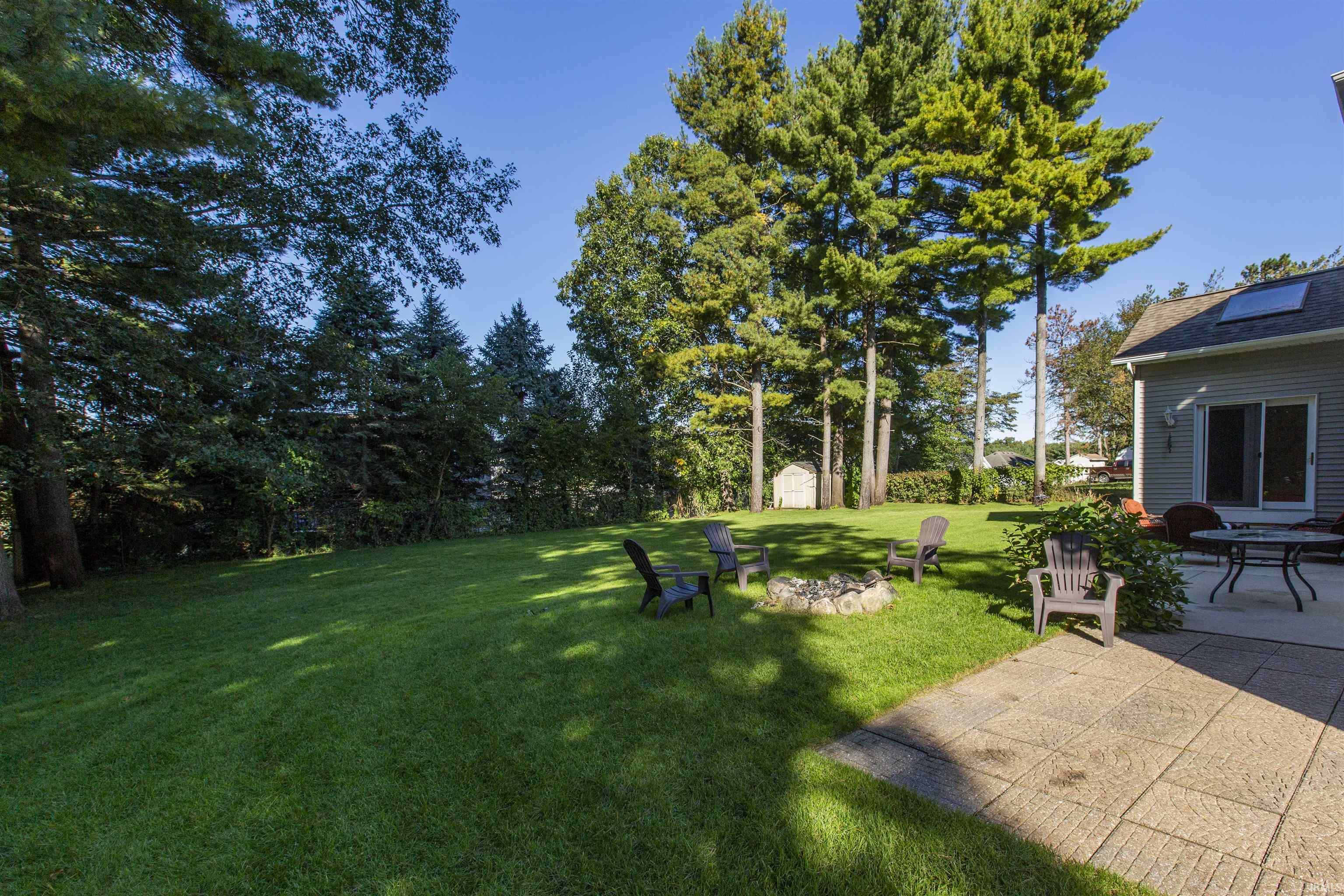 57205 Pine View