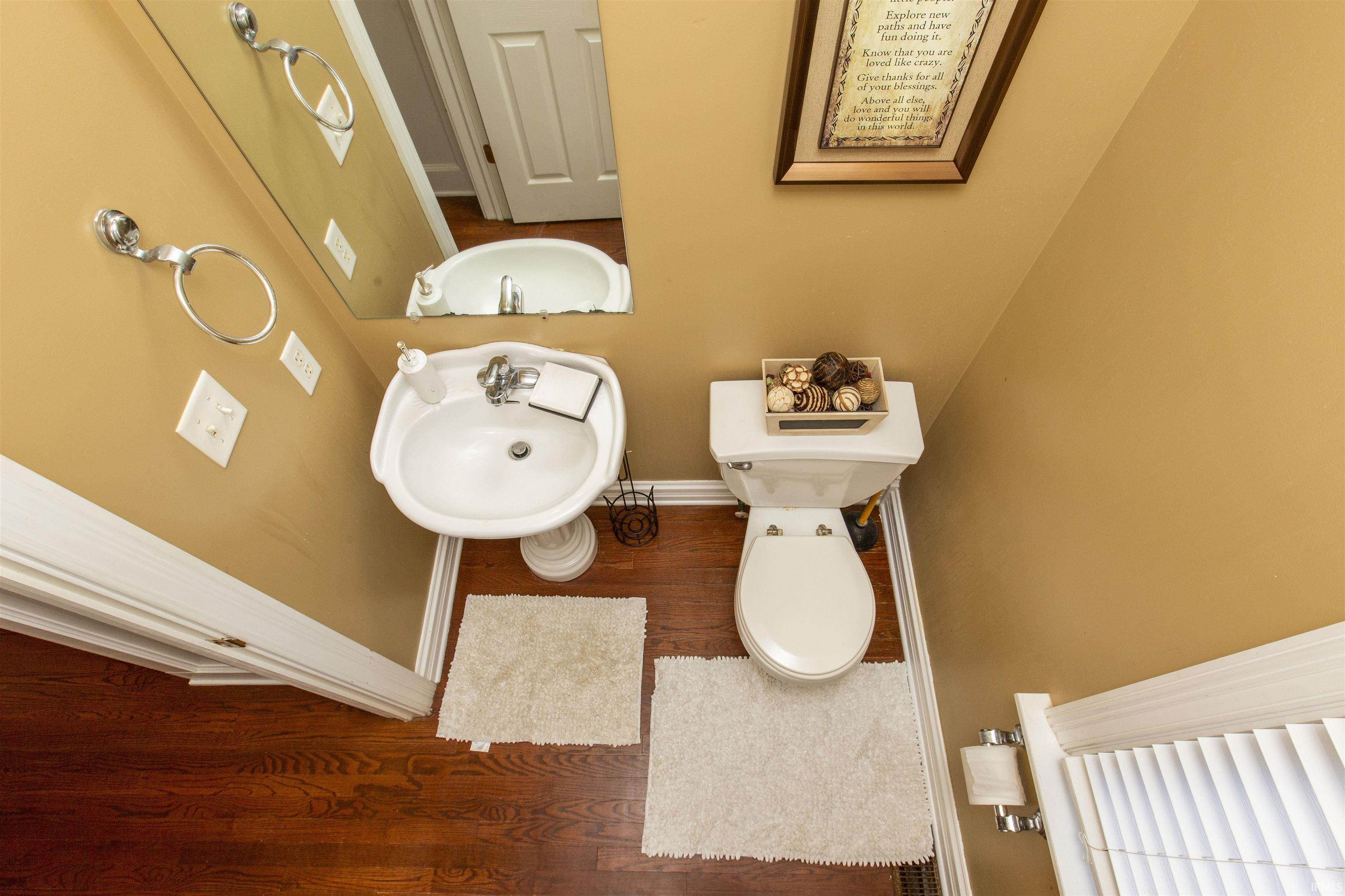 57205 Pine View
