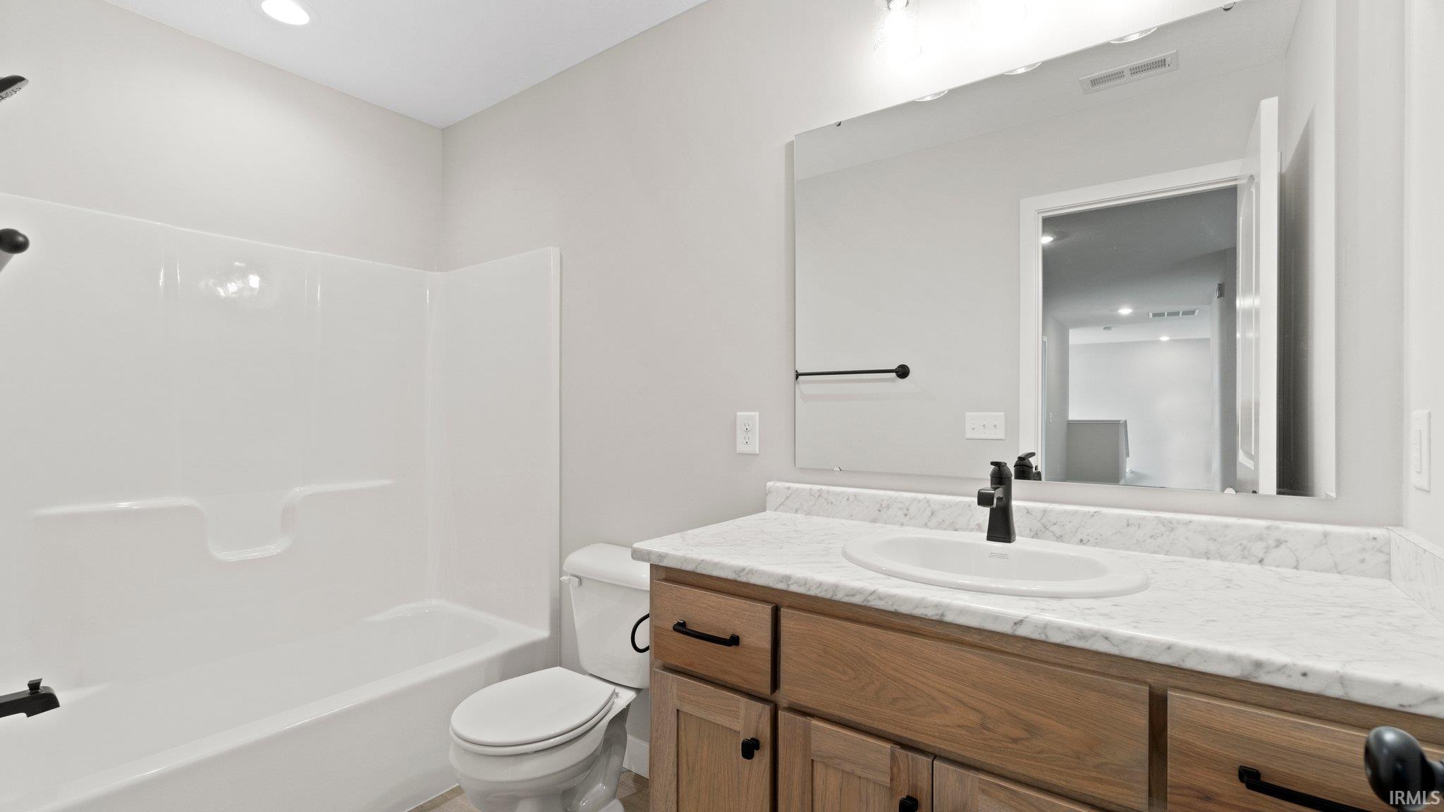 1195 Arthur Heights