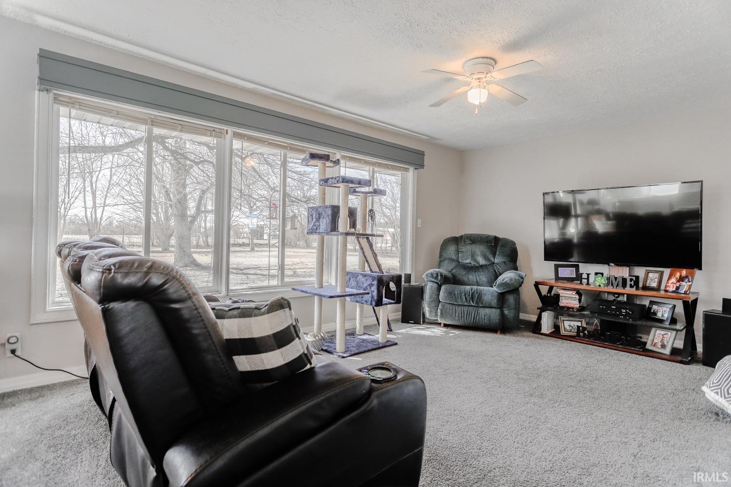1045 Clark