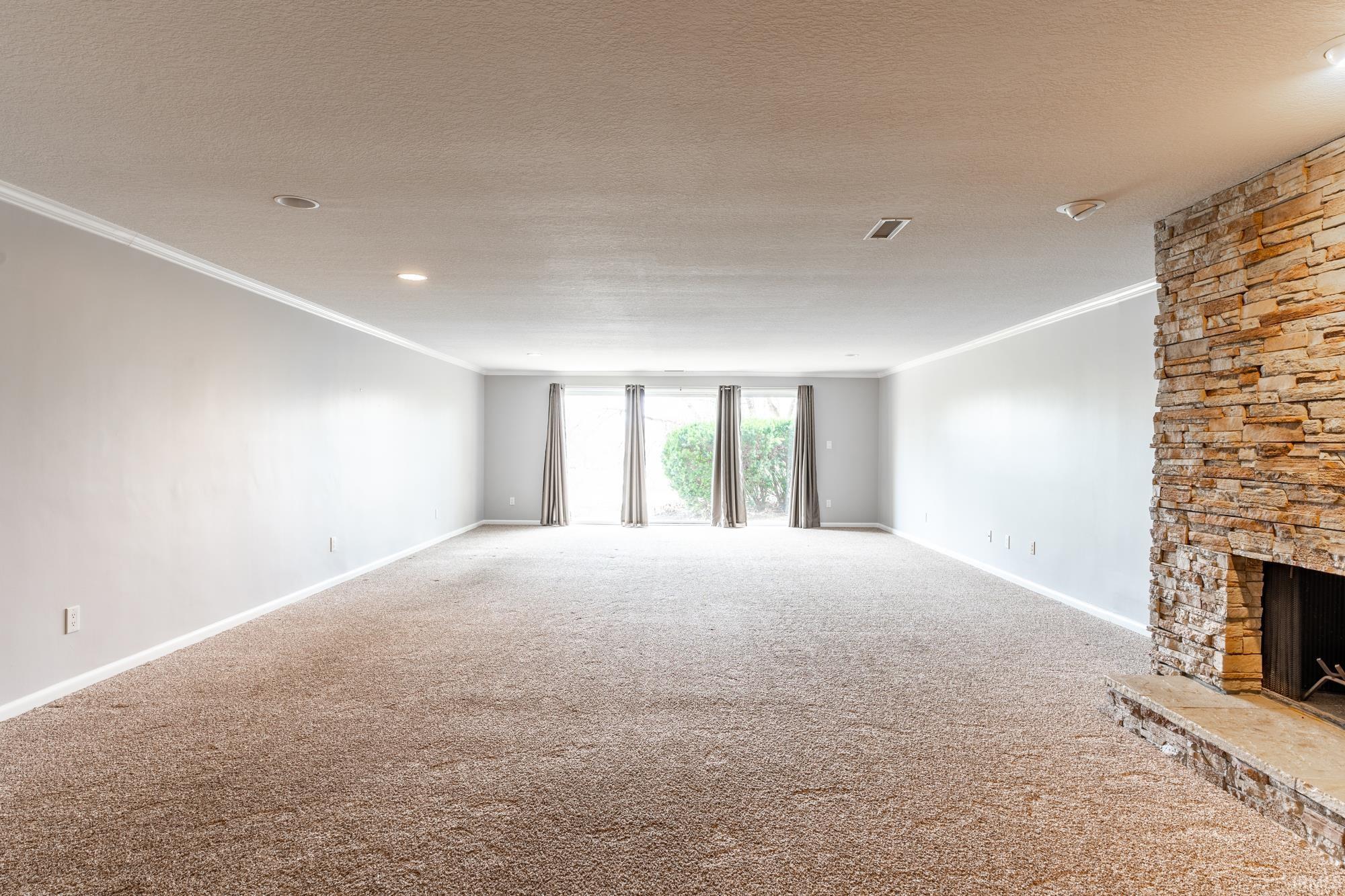 3501 Spy Run Hill
