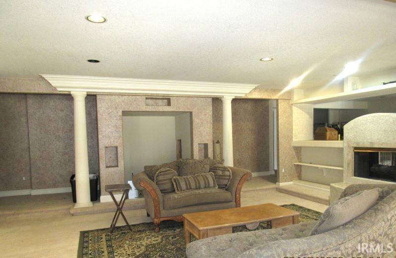 14727 Coldwater