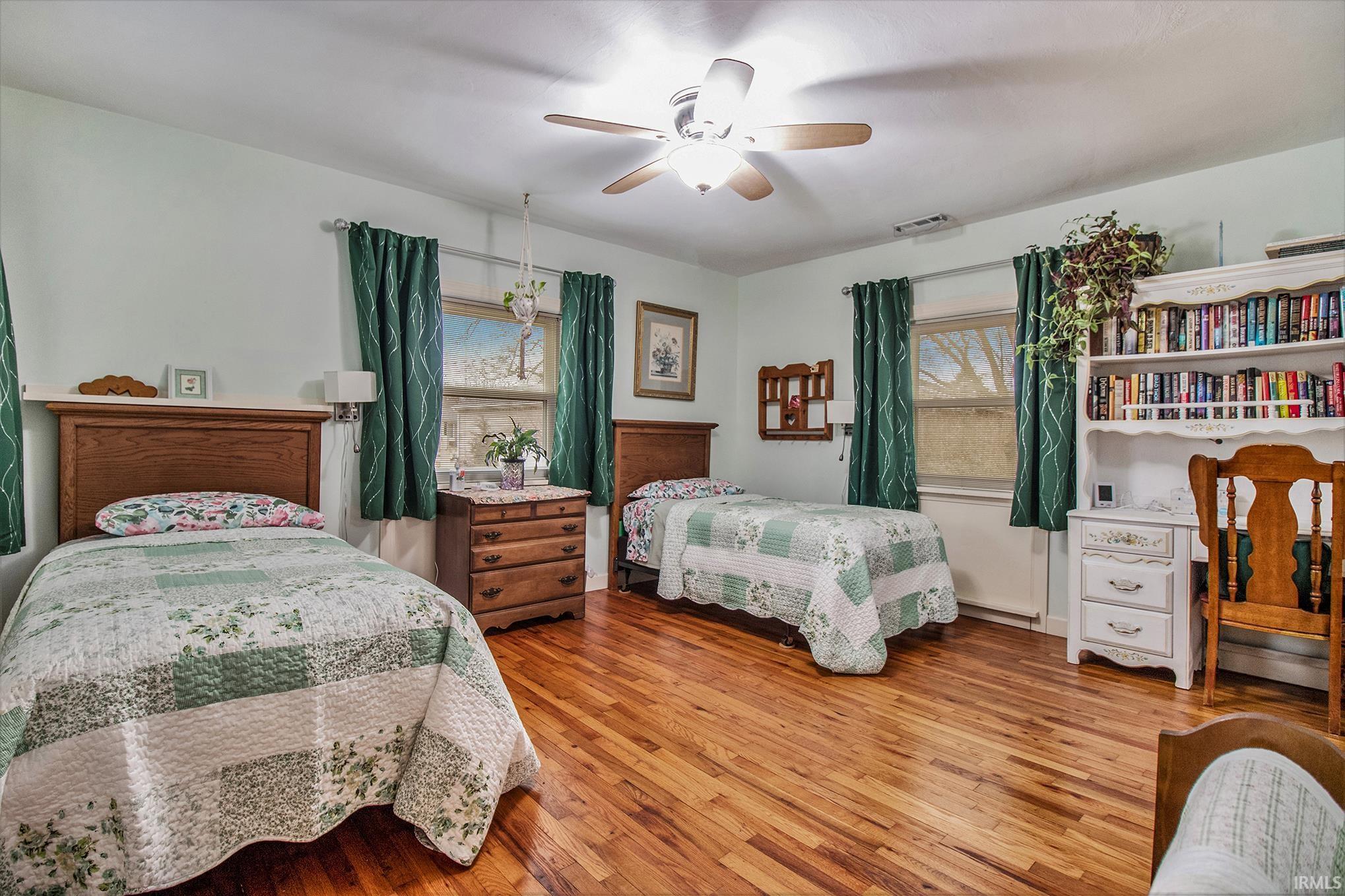905 White Oak