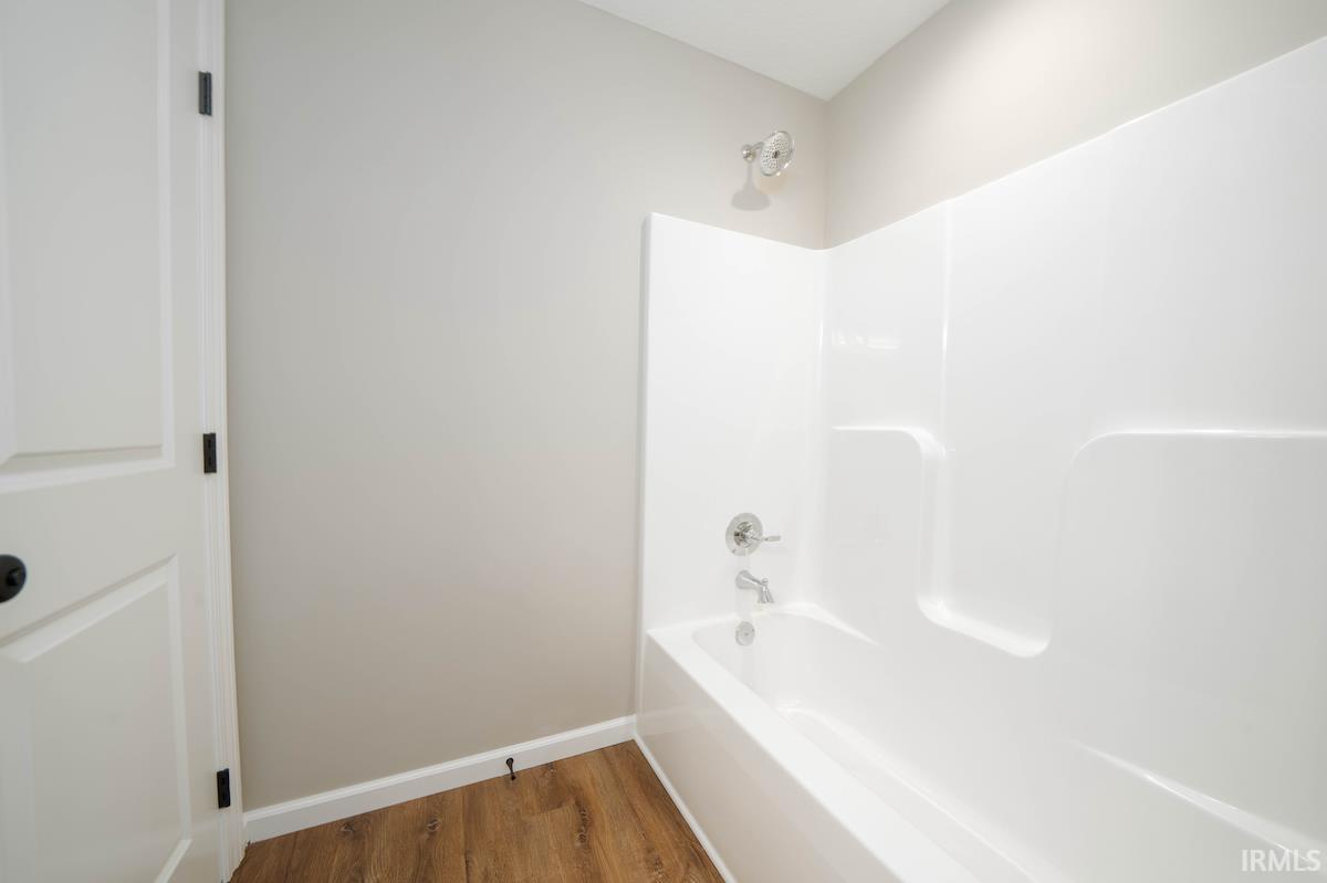 2112 Custer