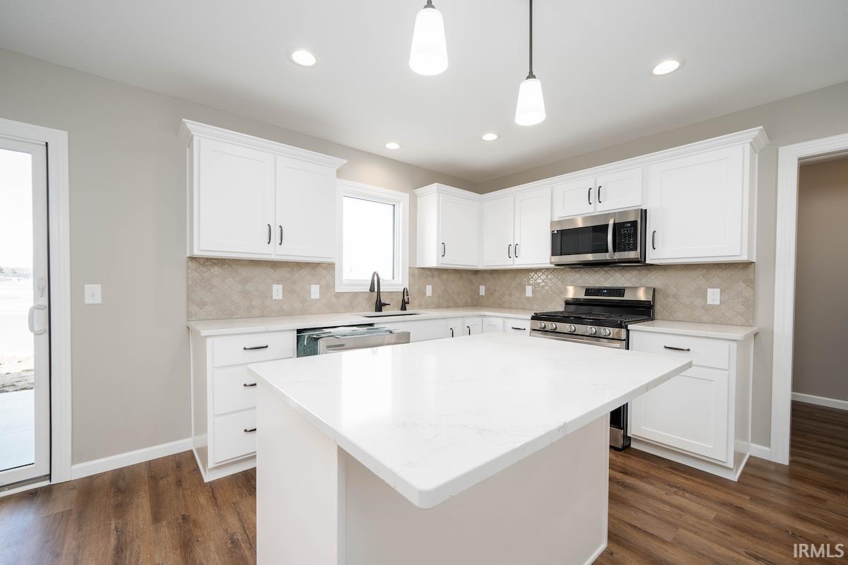 2112 Custer