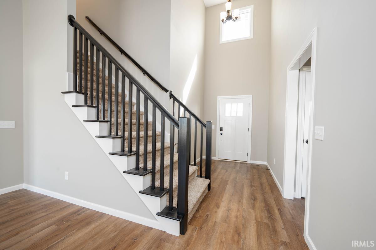 2112 Custer