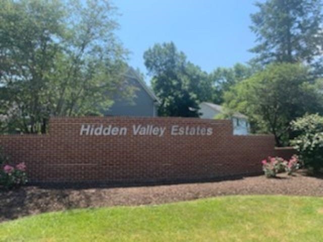 16874 Hidden Valley