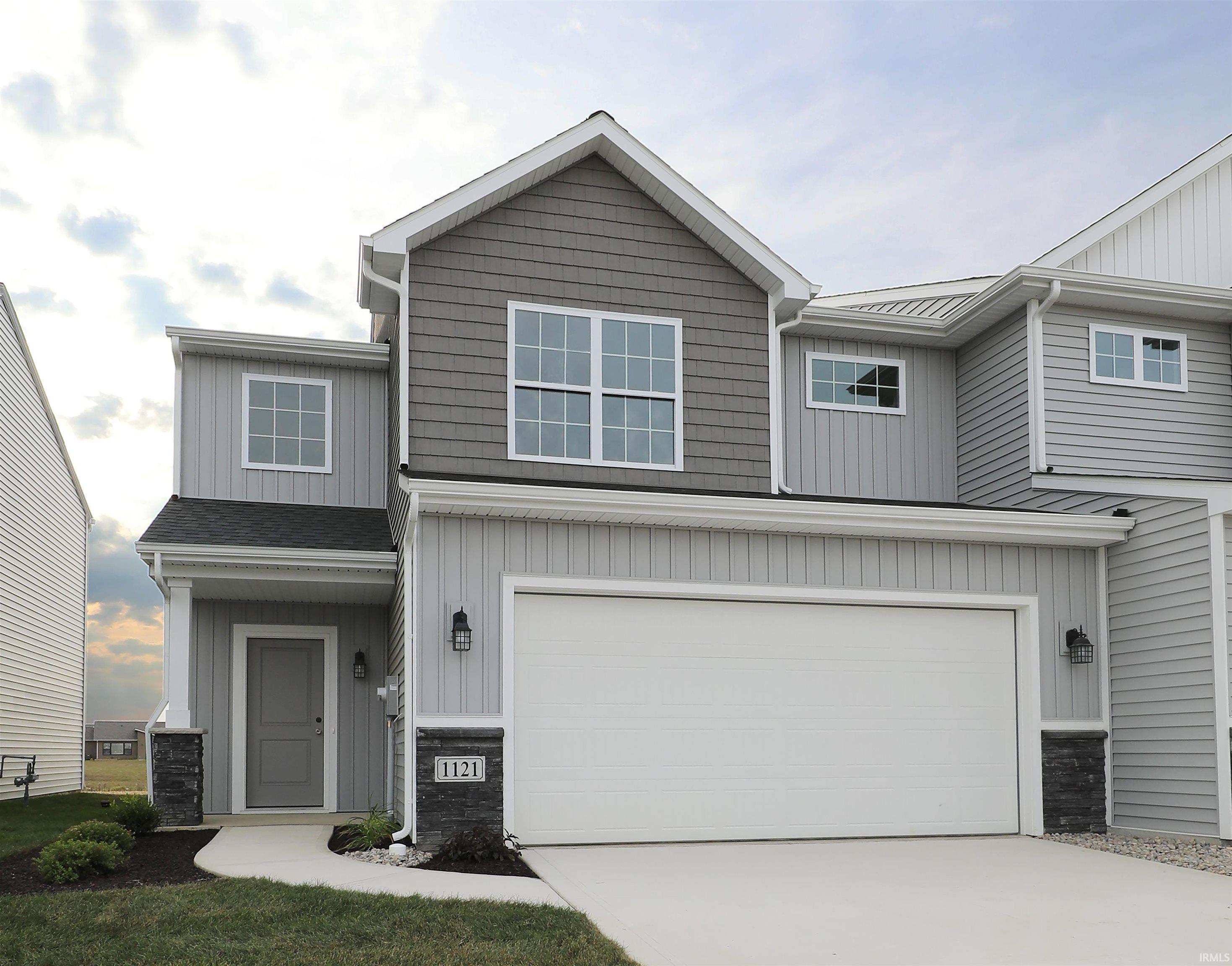 1121 Hamilton