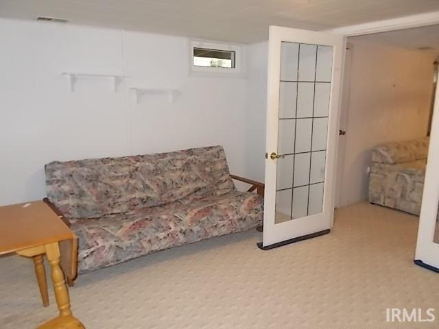 2105 445 E