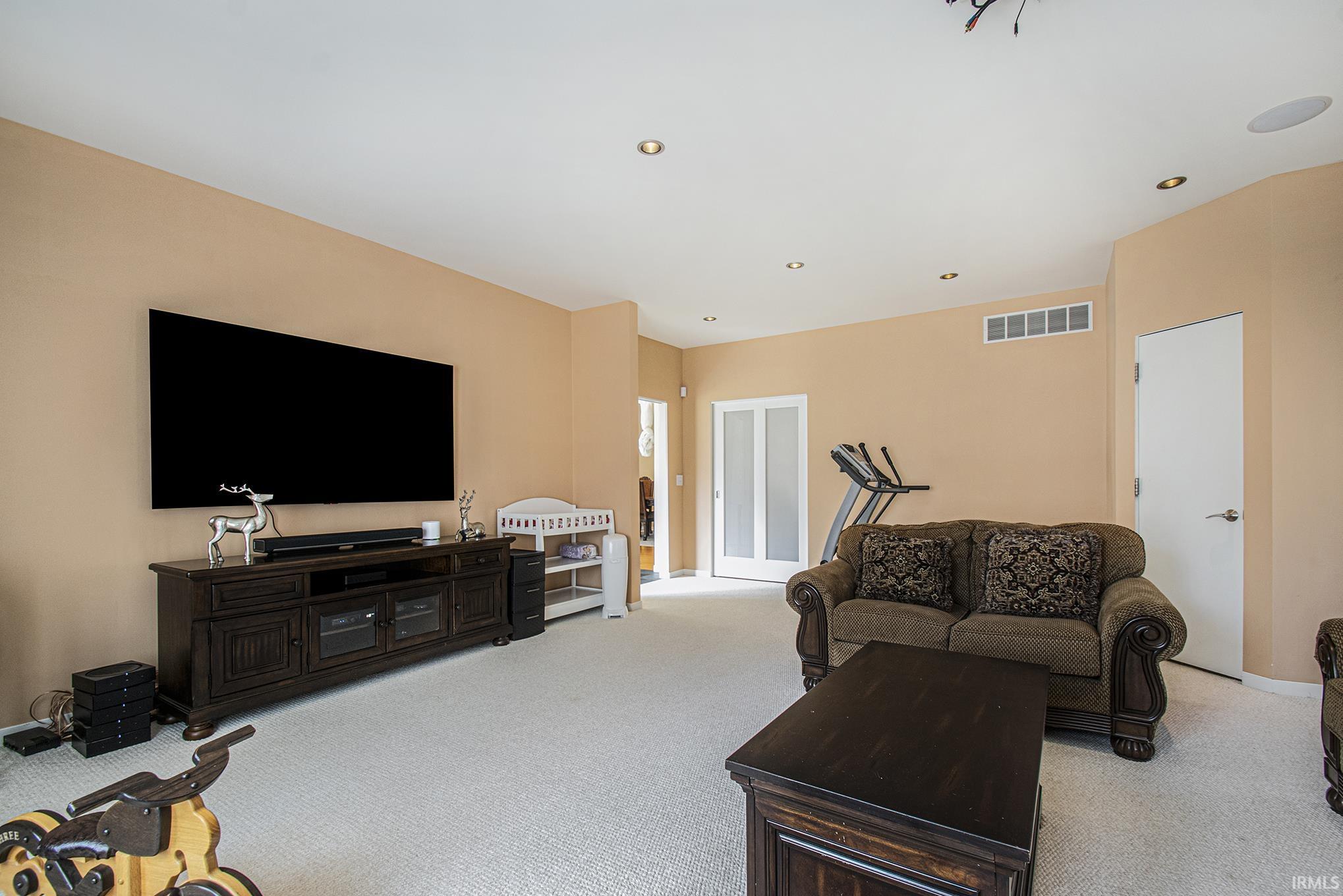50890 Hawthorne Meadow