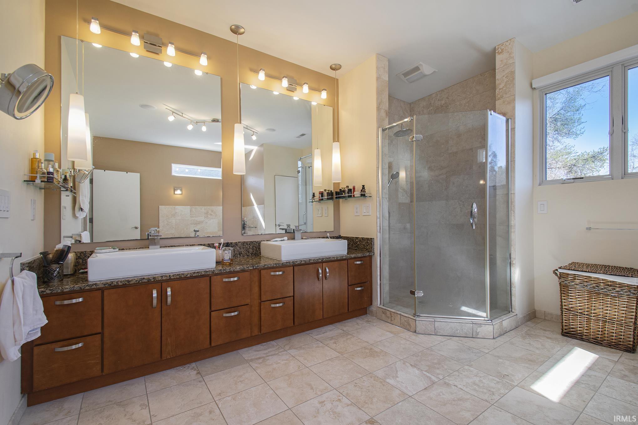 50890 Hawthorne Meadow