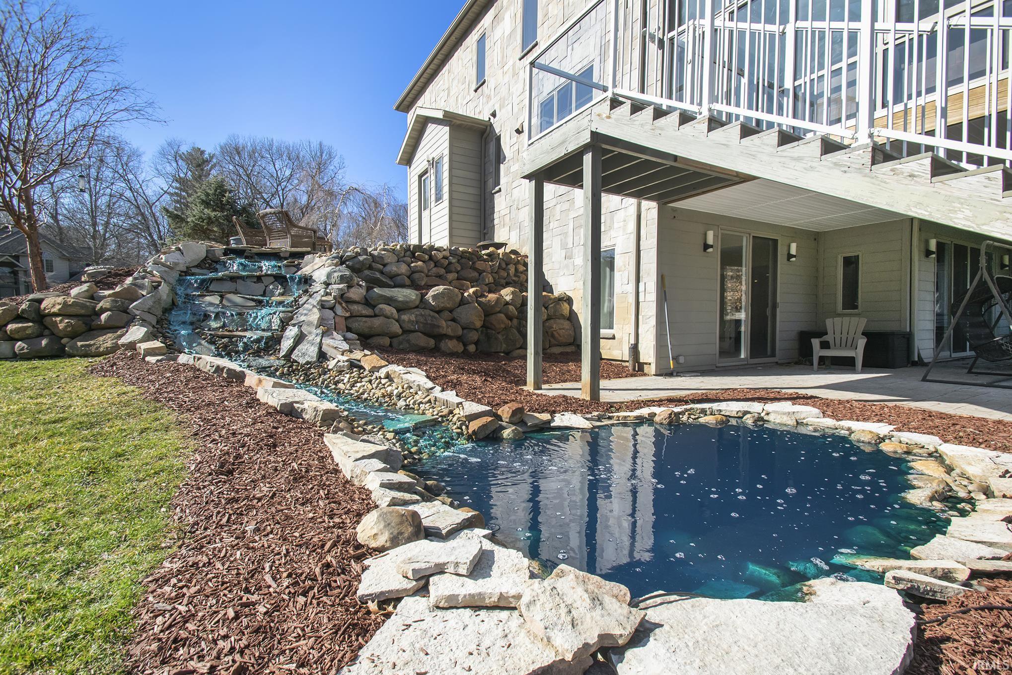 50890 Hawthorne Meadow