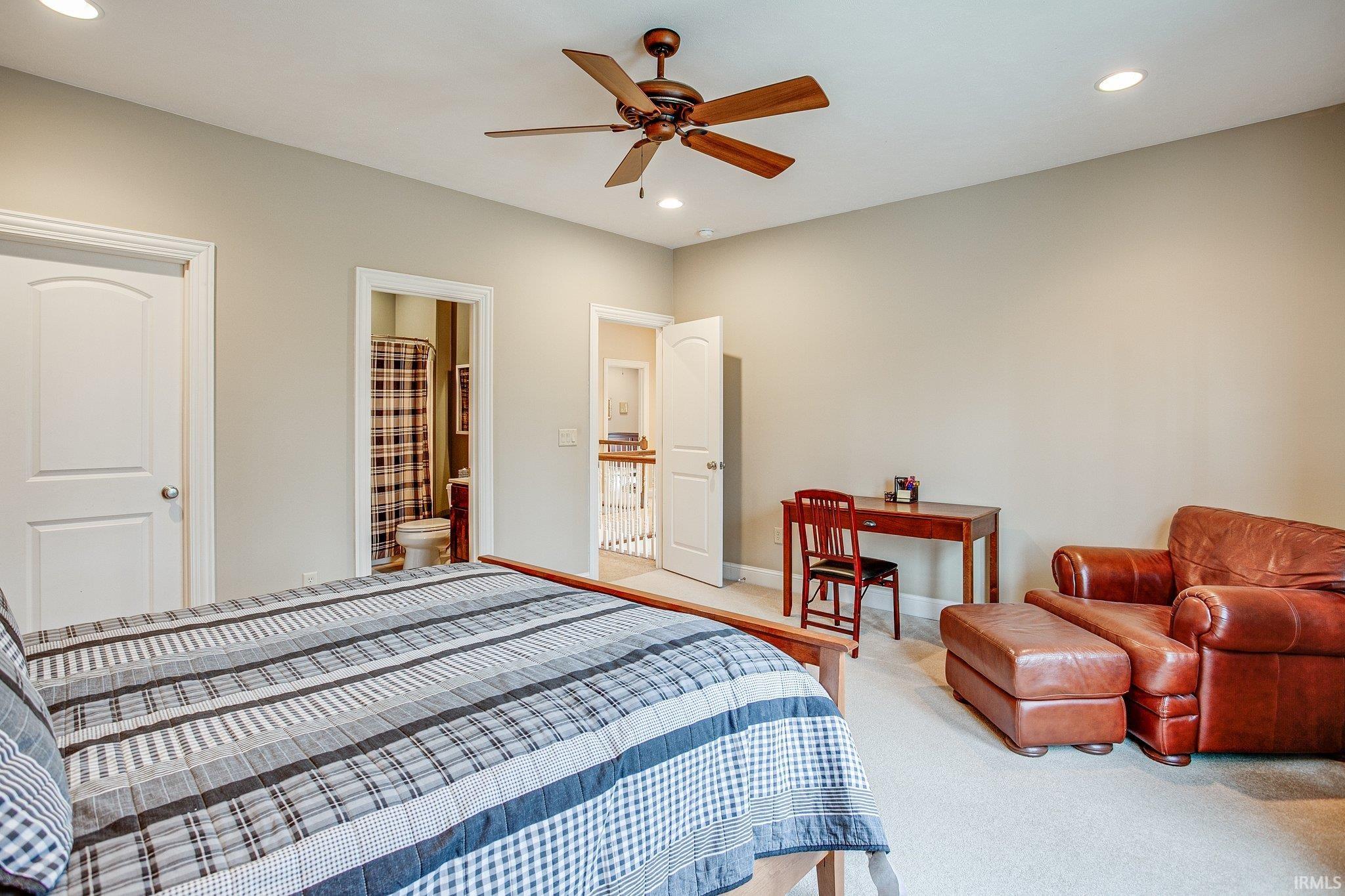 10424 Douglas