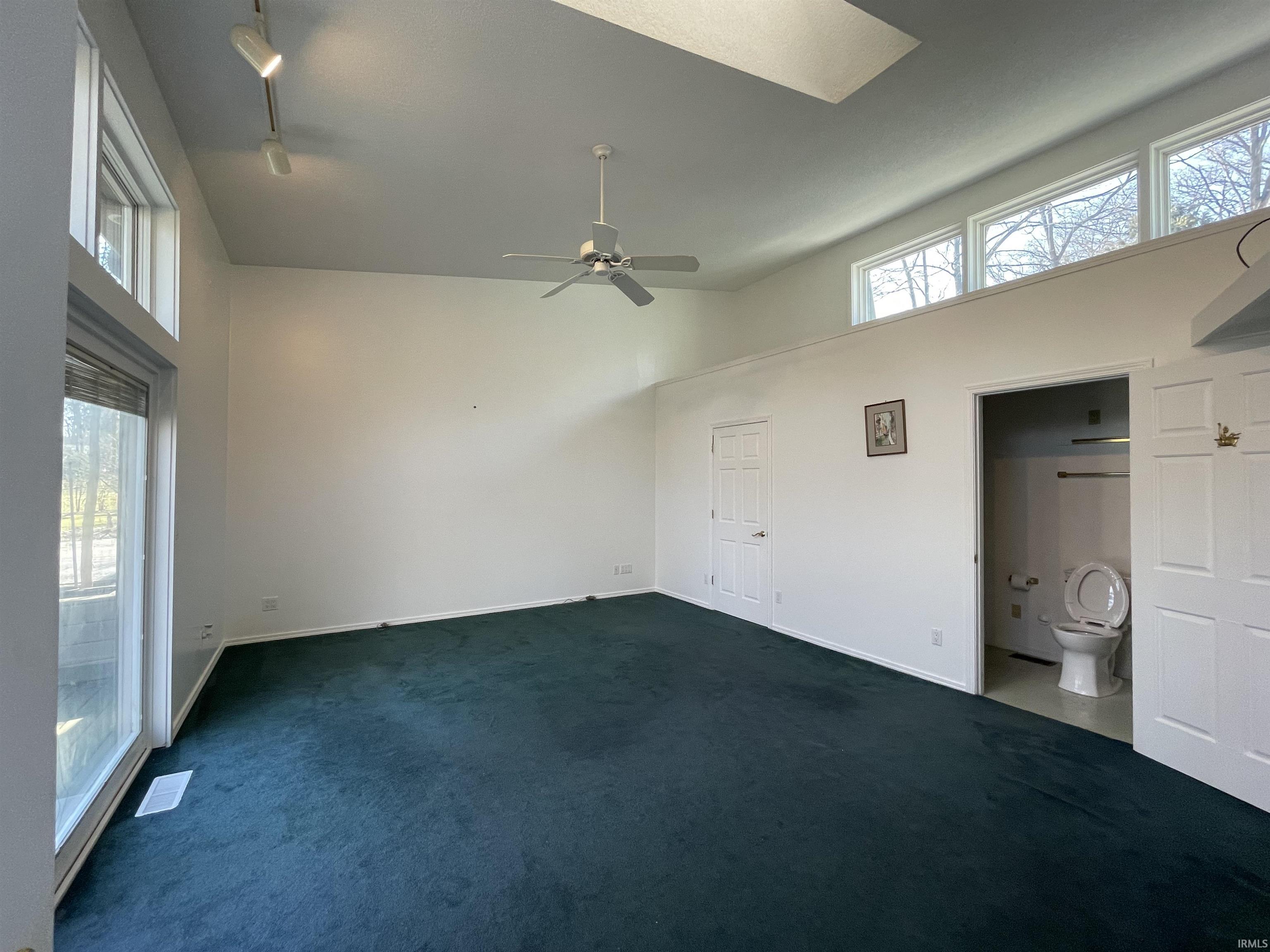 1112 Richard Road