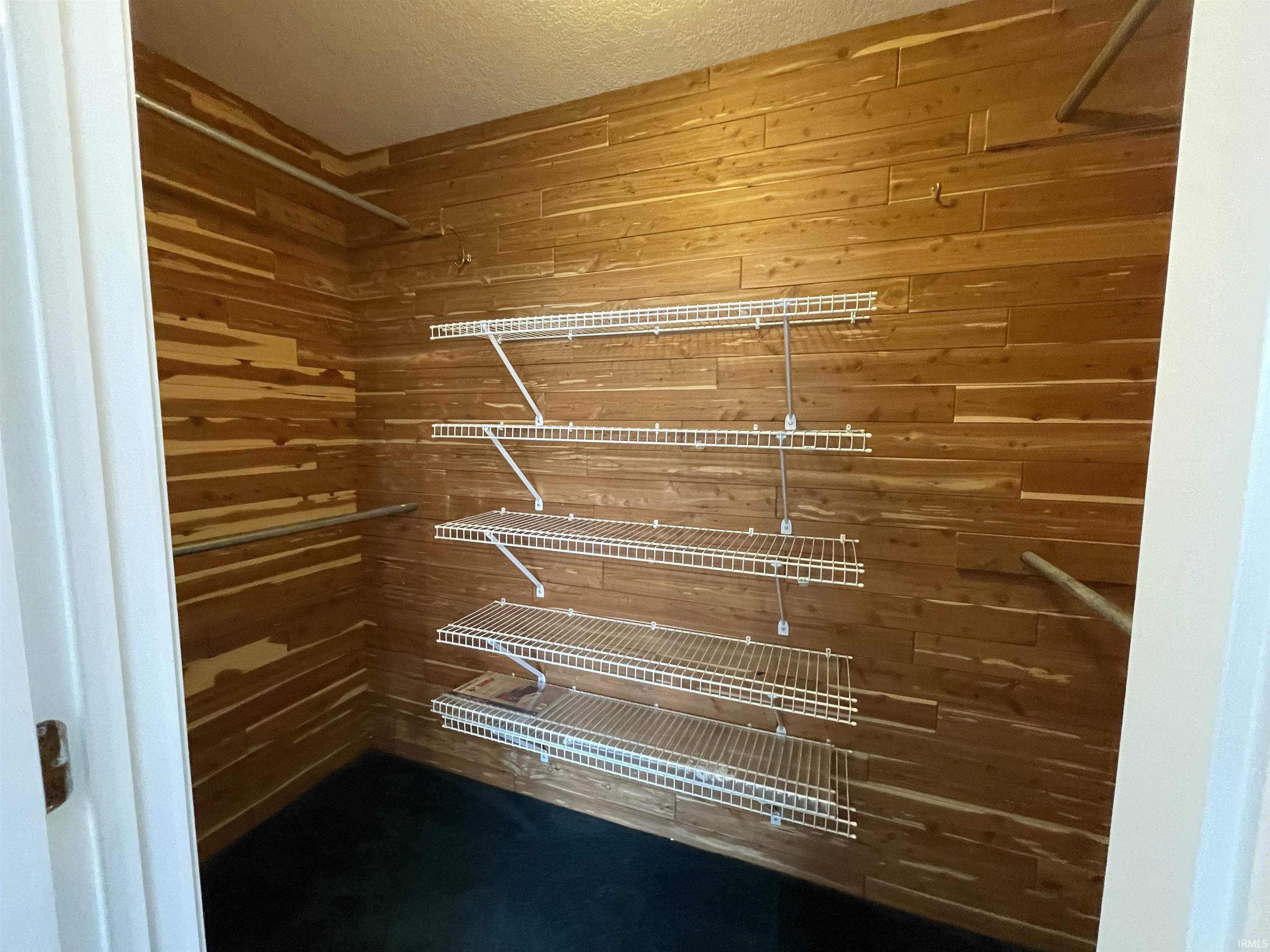 1112 Richard Road