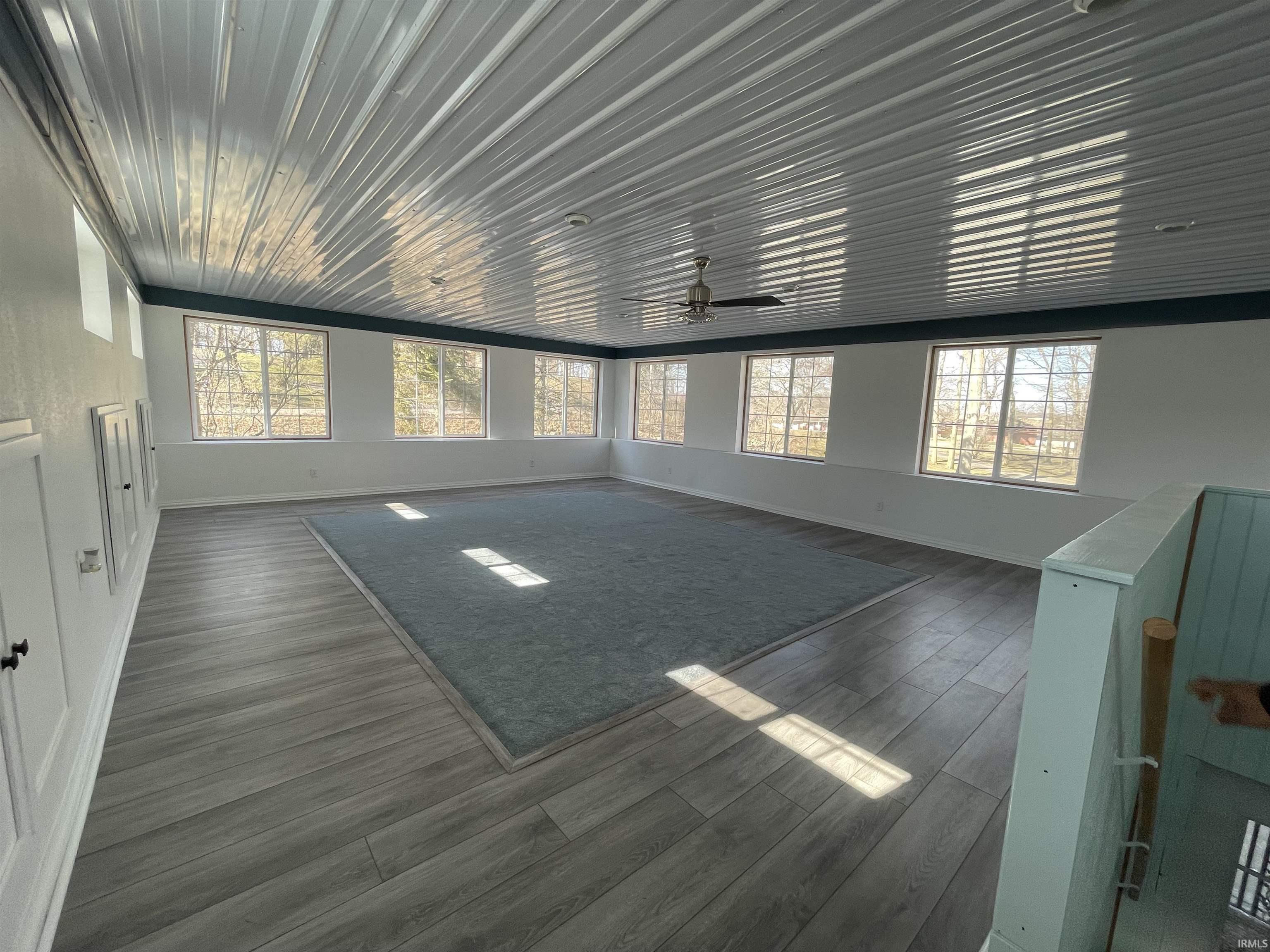 1112 Richard Road