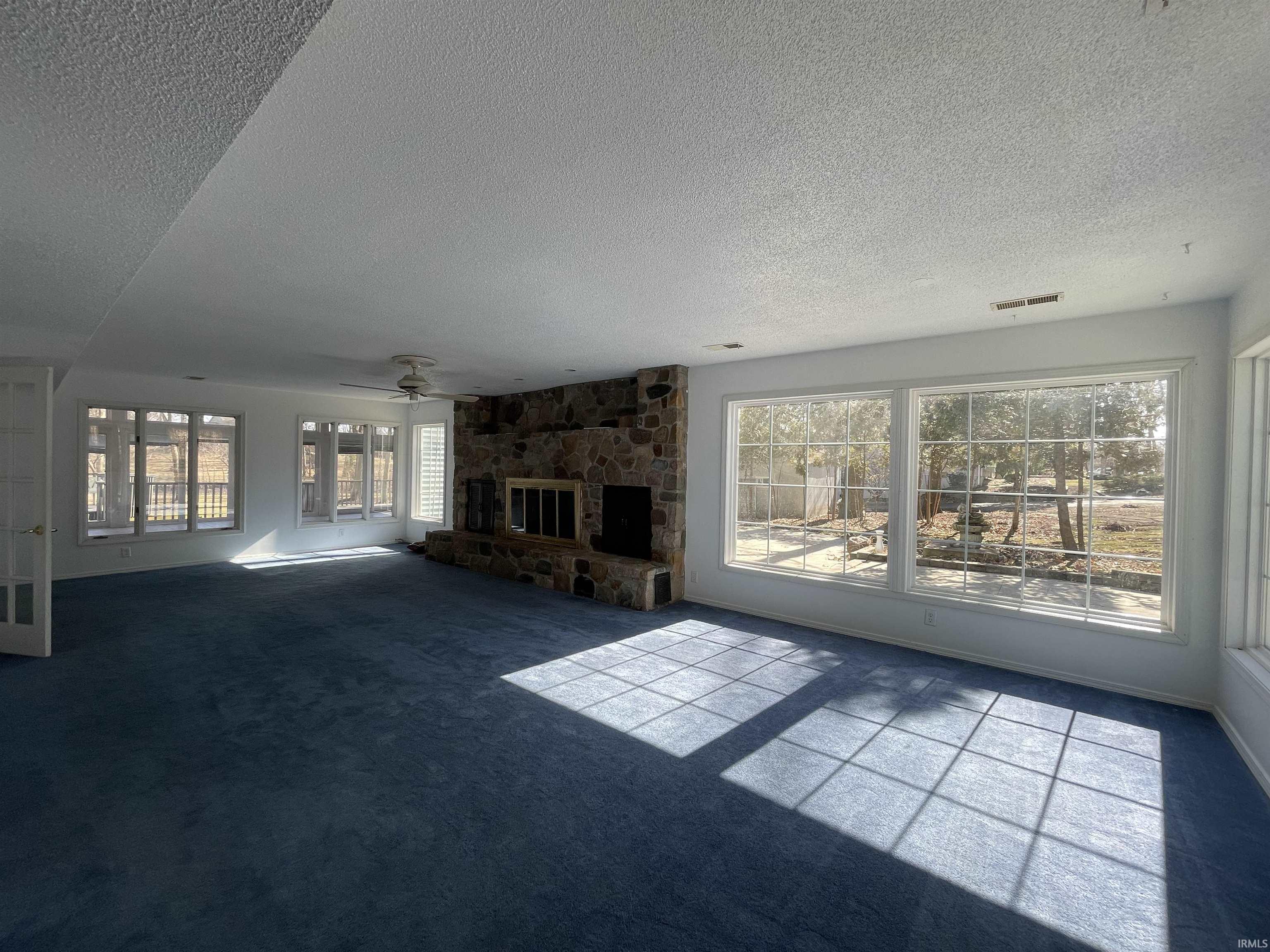 1112 Richard Road